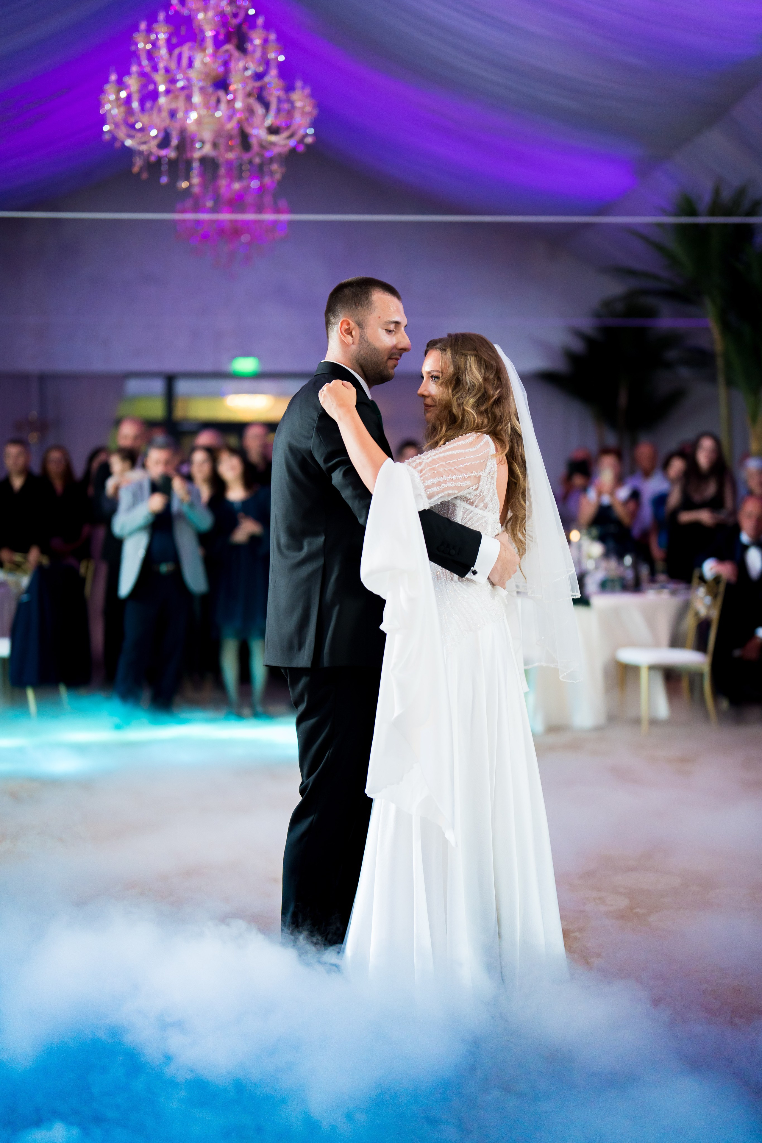 PARTY. Gabriel Florea — Fotograf nuntă București