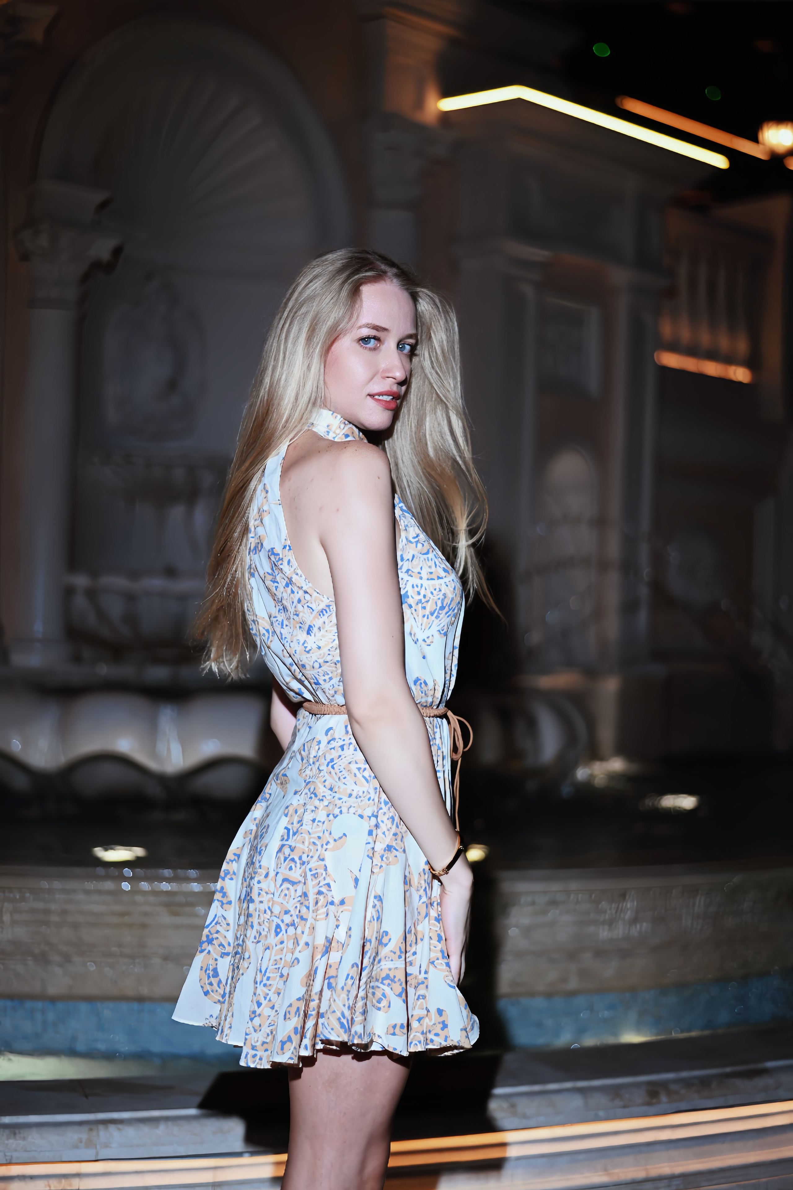 PORTRAIT WOMEN. Photographer and Reels Videomaker in Dubai Rita Dobro