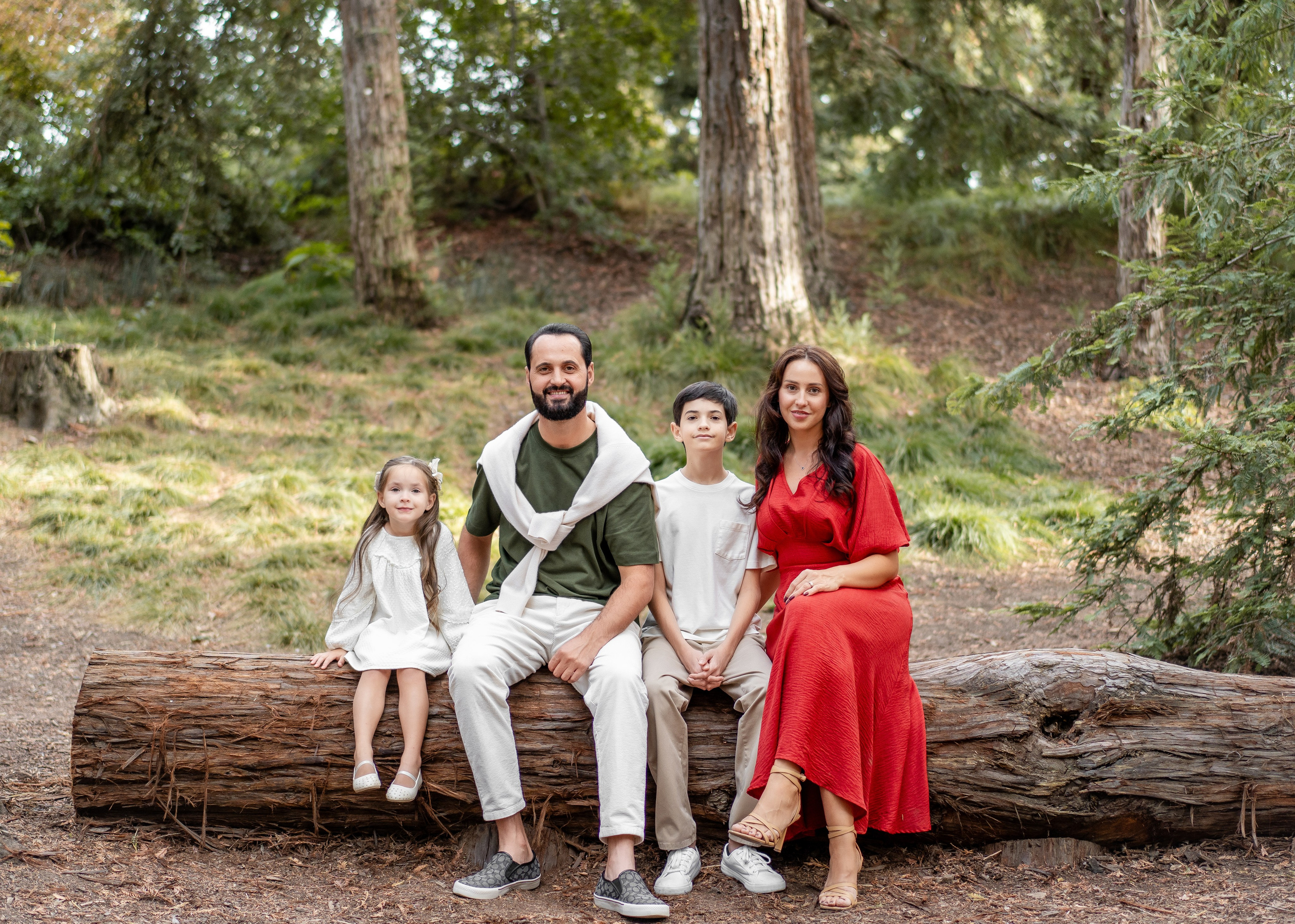 Mikhailov family. Family photographer in Sacramento | Sofia Pavenko