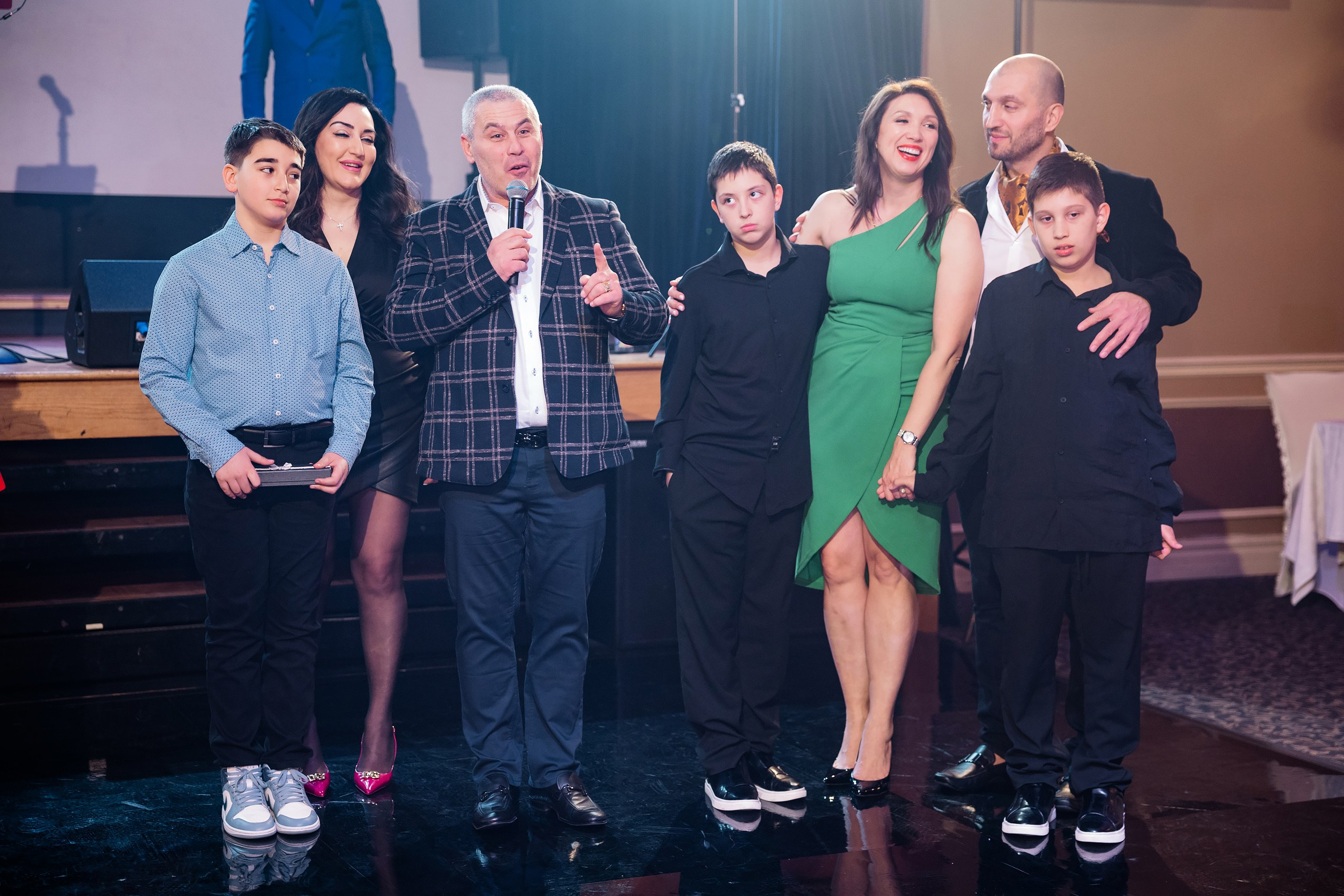 04.13.2025 First birthday. Wedding family event photographer in Chicago Nick Yushevich