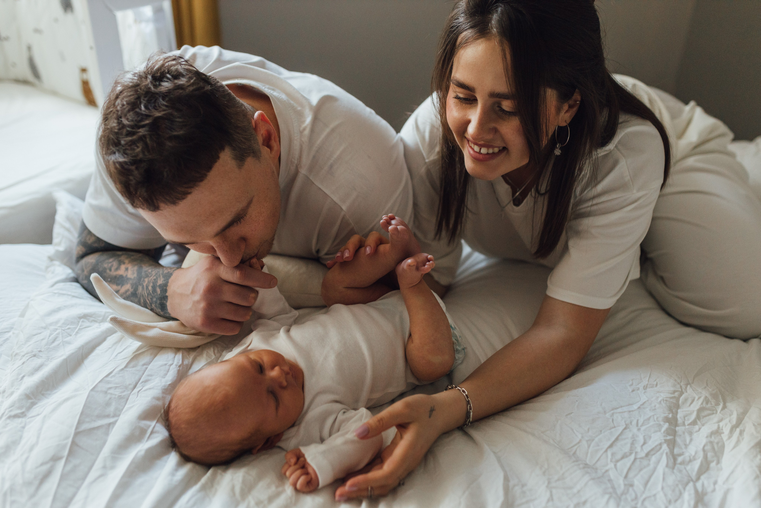 Newborn Home Photo Session. Maternity, newborn photographer in the Bay Area|Iryna Rakivnenko