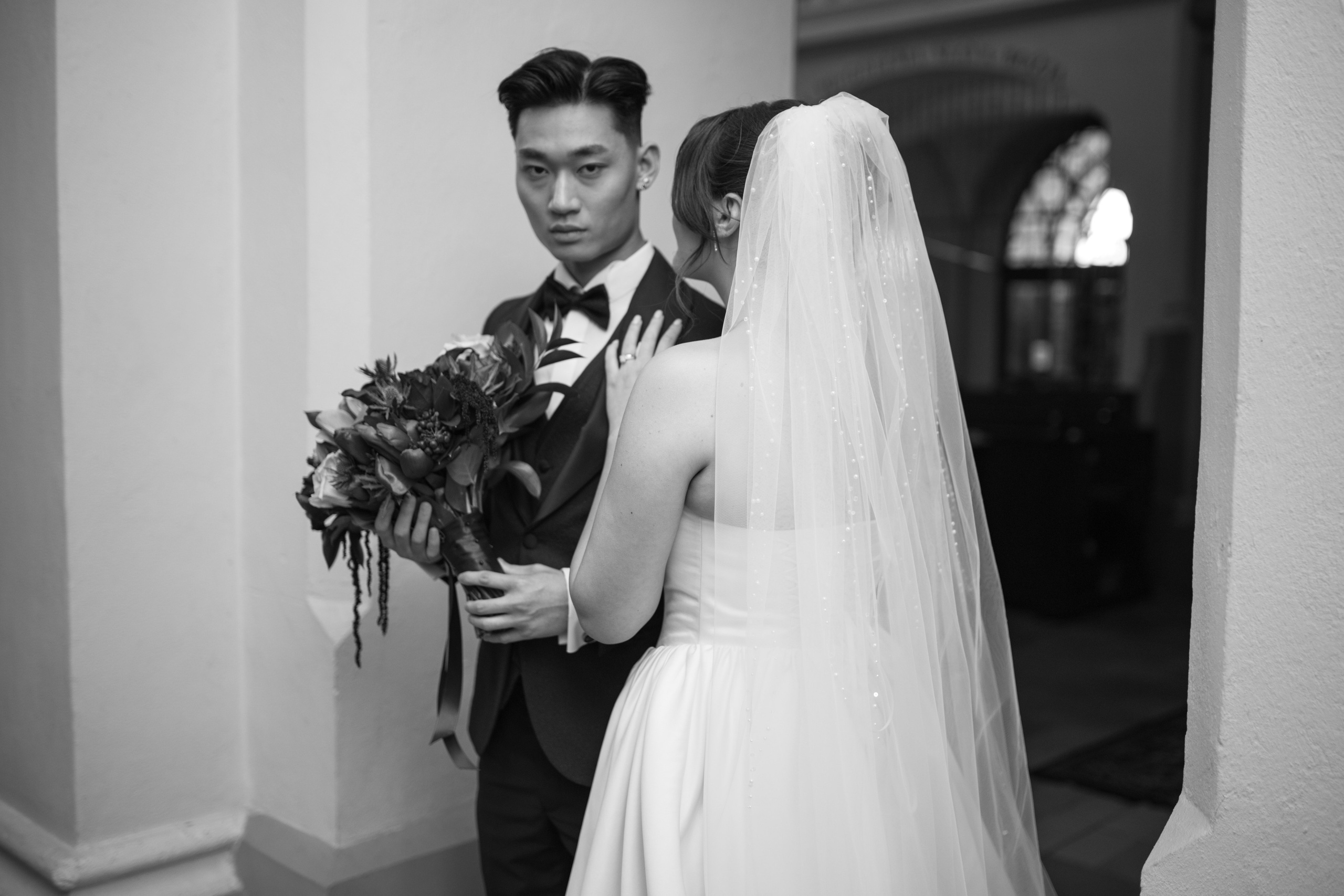 Mani & Paula. Fotograf de nunta — documenting your love story with a touch of editorial — wedding photographer