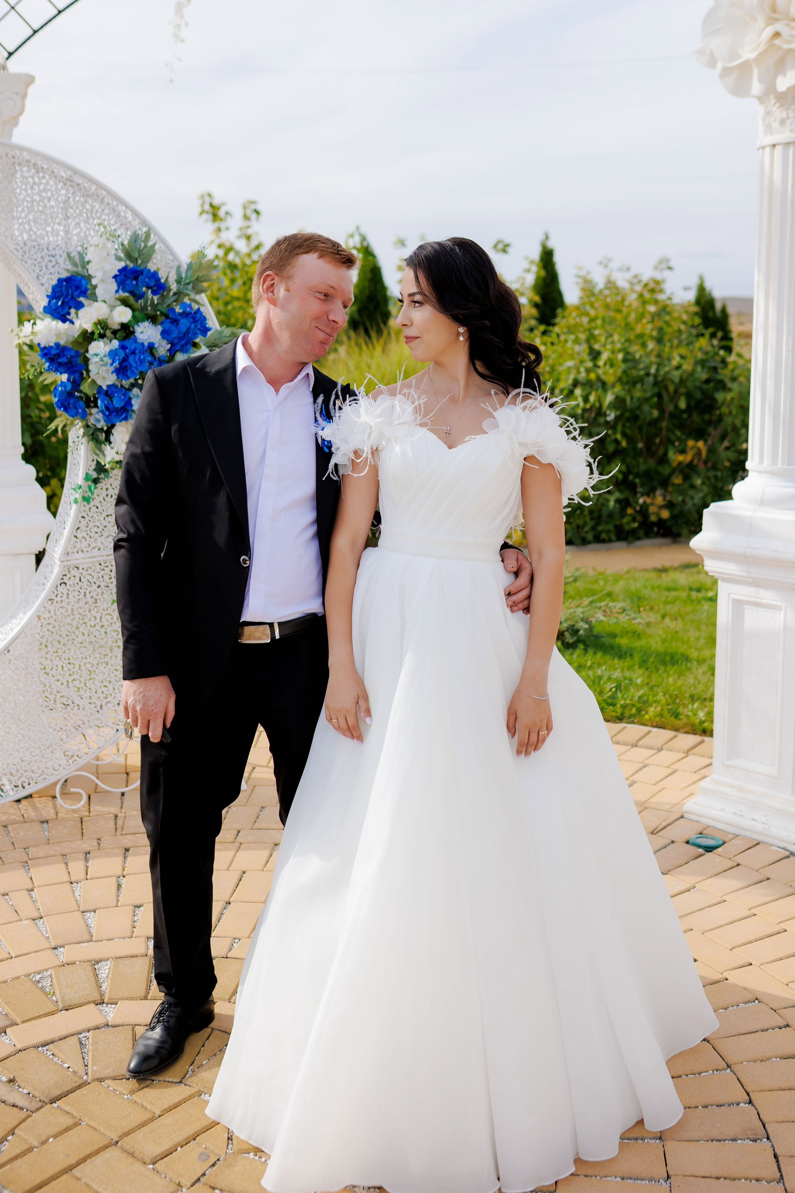 Loredana & Emilian – Ziua Nunții | Videografie - fotografie Botez Suceava, Iași, Botoșani. Servicii foto-video profesionale, pentru momente de neuitat