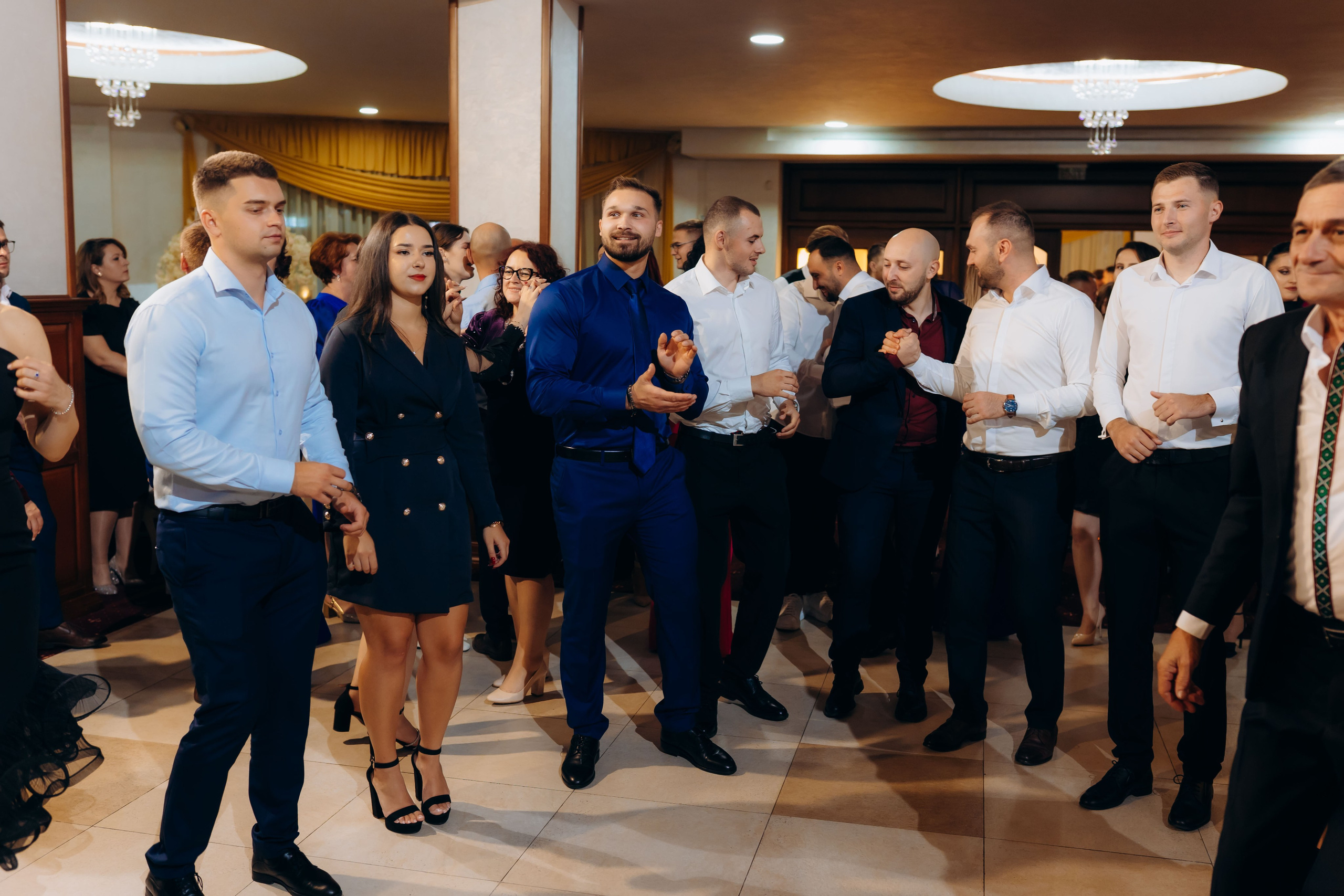 Loredana & Emilian – Ziua Nunții | Videografie - fotografie Botez Suceava, Iași, Botoșani. Servicii foto-video profesionale, pentru momente de neuitat