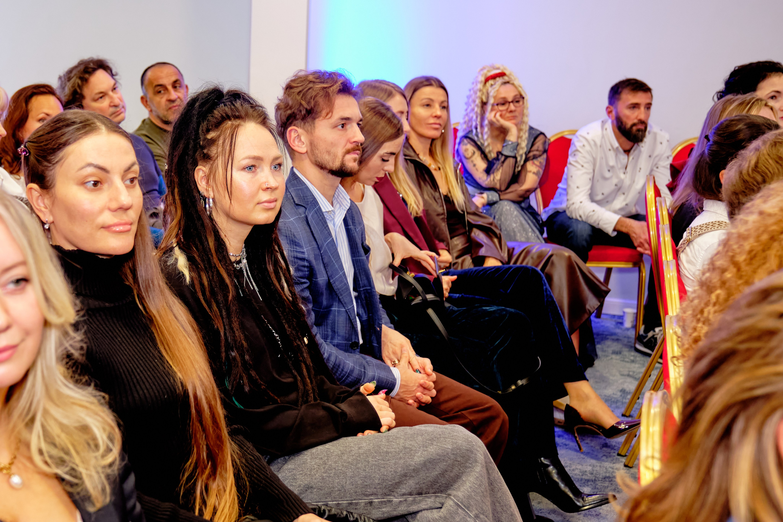 Фоторепортаж з благодійного Новорічного балу у Чорногорії. Портретний фотограф Альона Новгородцева