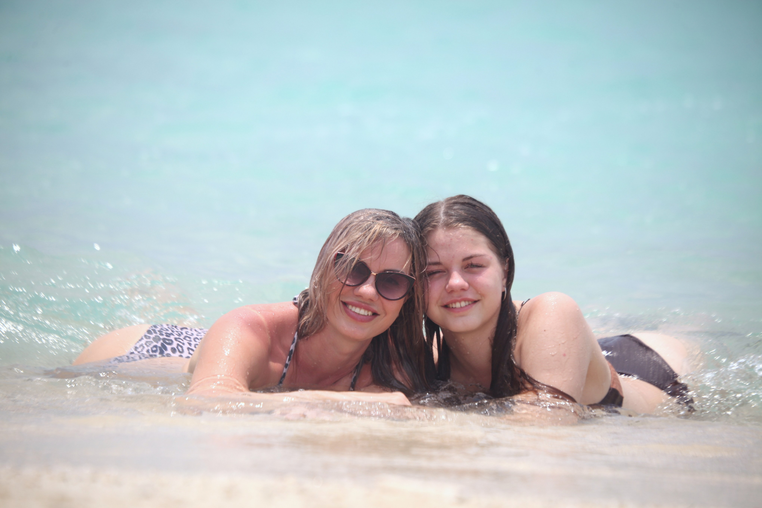 Елена и Даша. Сайт Валентина Картунчикова