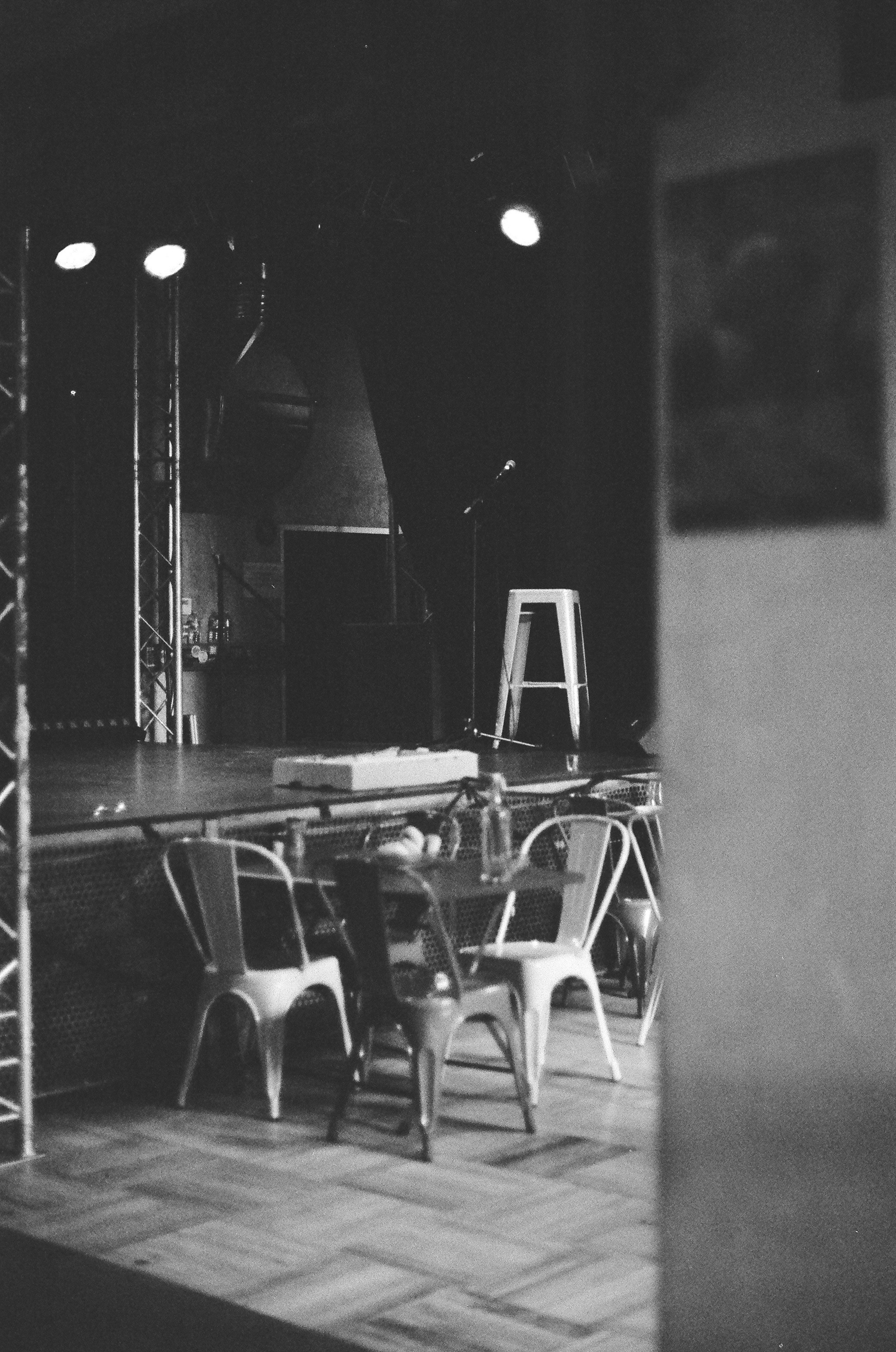 Argentique 🎞️ 📷. Anastasia Shapoval violoniste et photographe. Paris — Bourges