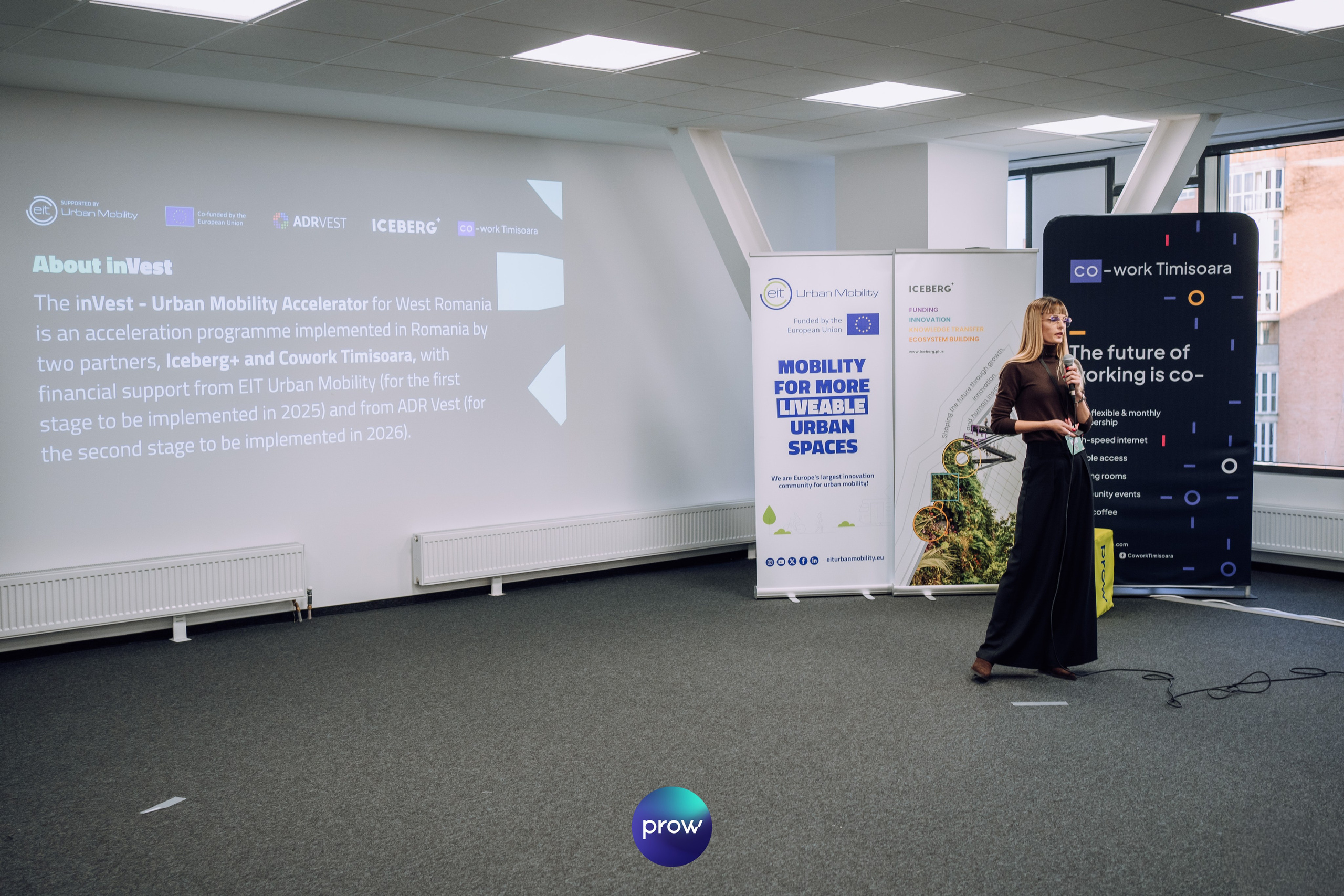 InVest DemoDay @ Cowork. Cozac Cristian Photographer