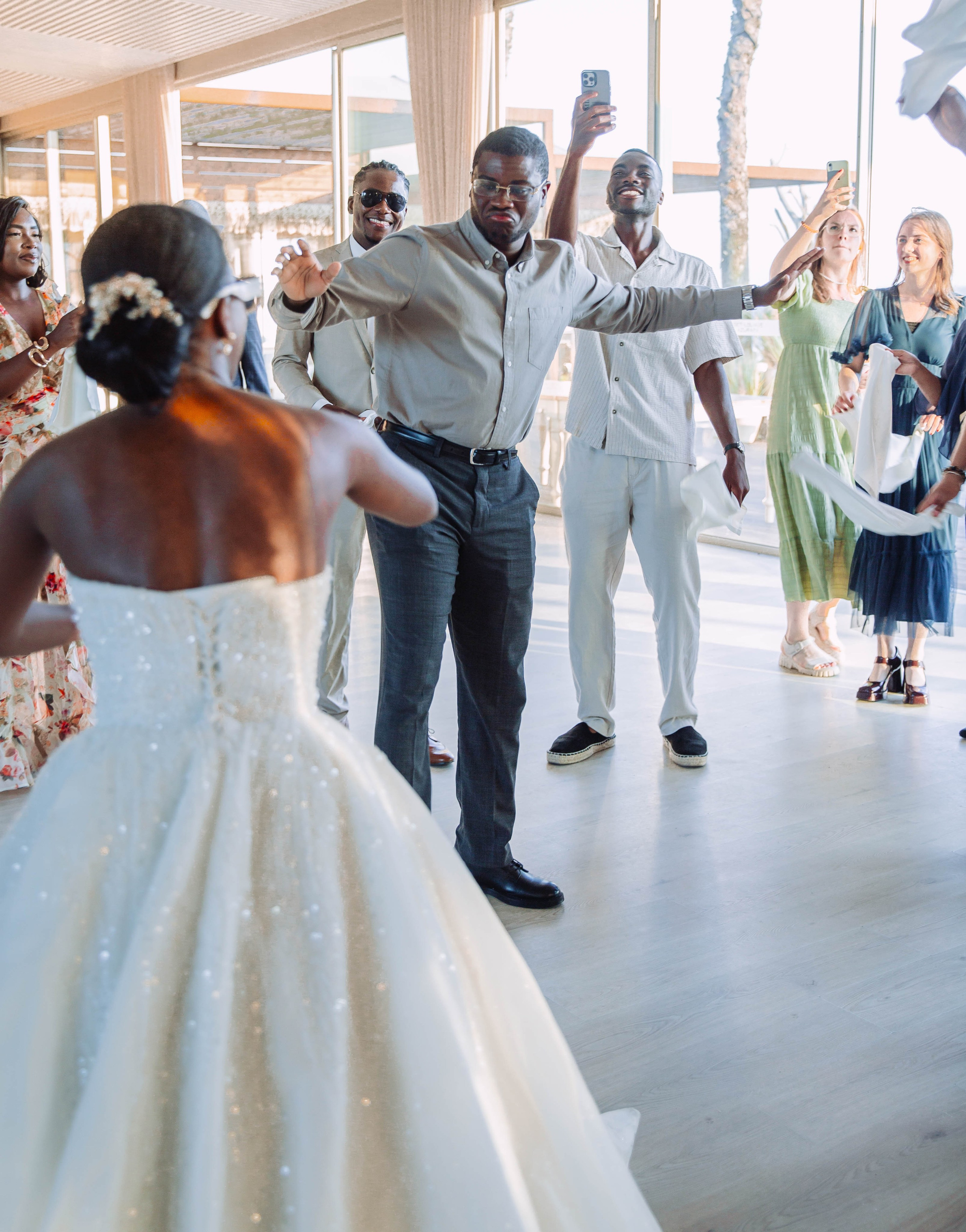 Kuselia & Kaleb. Fazemos o seu casamento ser lembrado por gerações