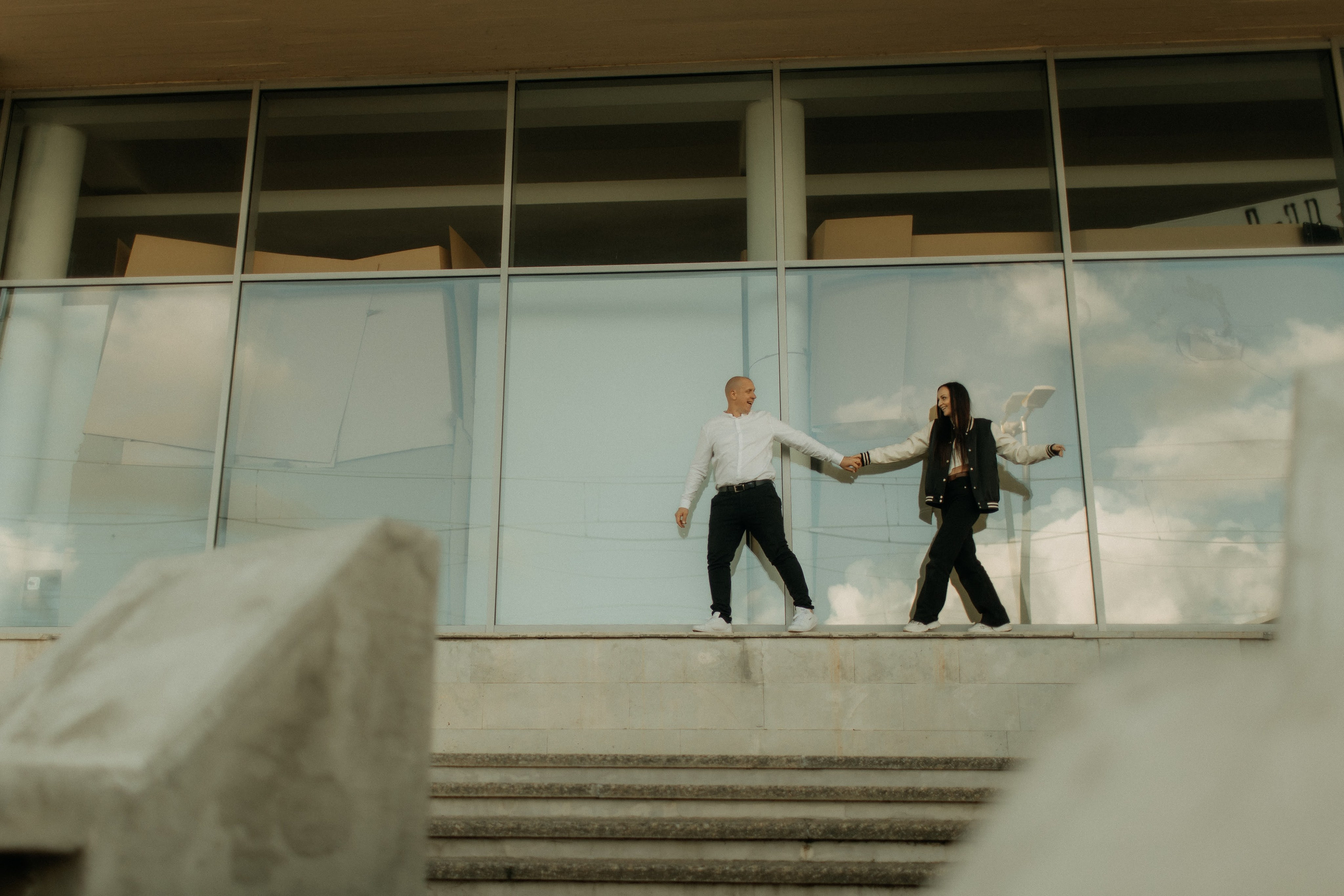 Būšu Tavs personīgais satura veidotājs Tavos ceļojumos. Video filmēšana un veidošana ar telefonu, filmēšanas kursi