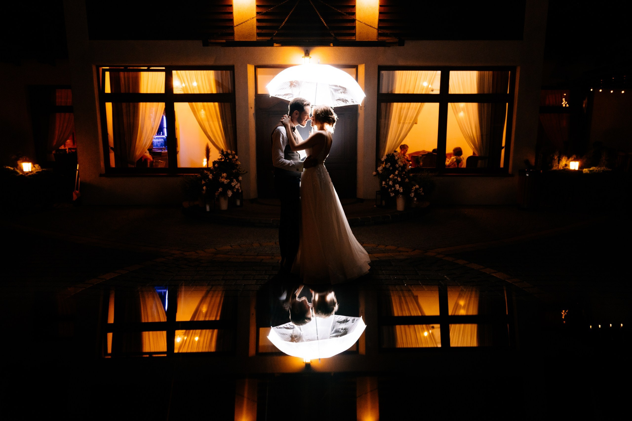 Karolina ♡ Sebastian. Fotograf Ślubny Warszawa - Sesje Biznesowe Rodzinne Eventy