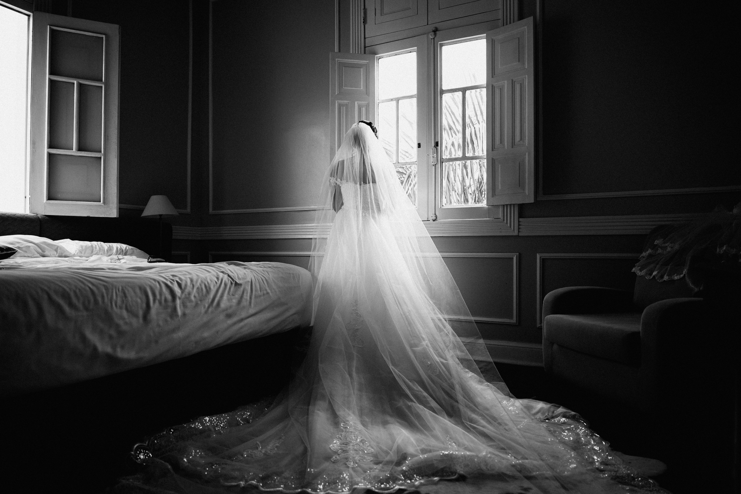 Perspectiva de la novia. Fotógrafo de Bodas en Lima | Ronhy Altamirano. Fotografía narrativa y cinematográfica para bodas, quinceañeras y eventos exclusivos