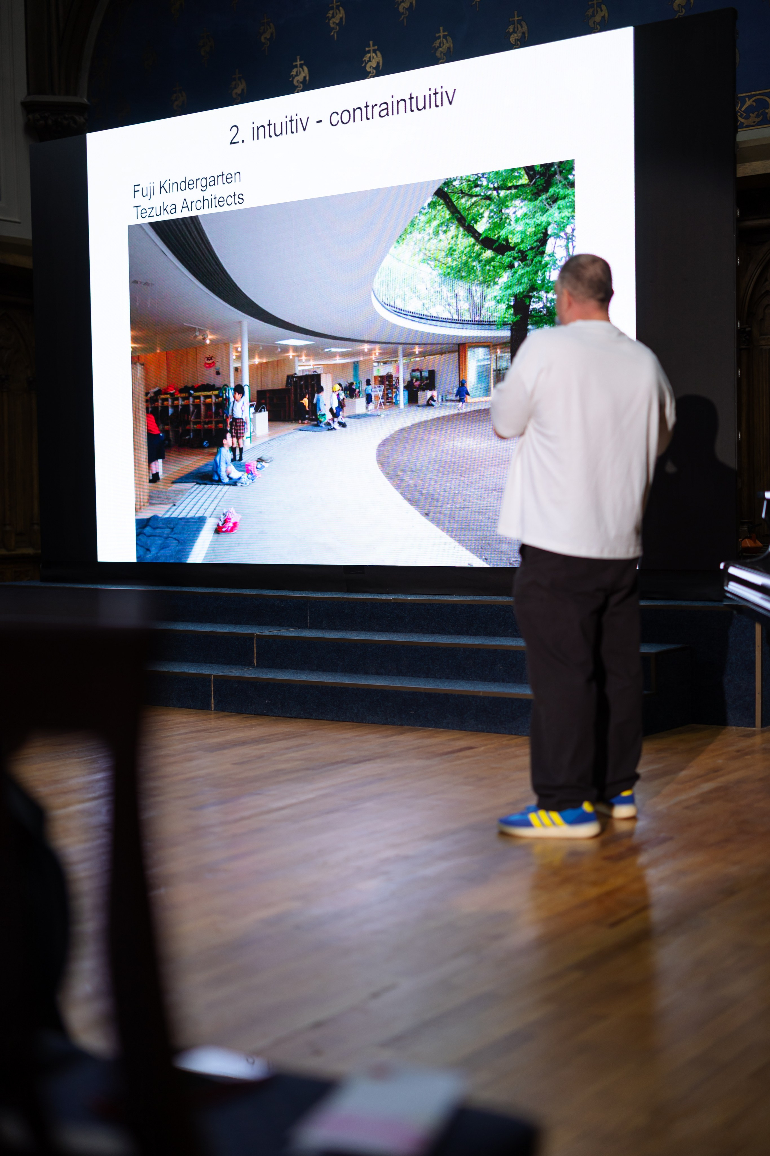 Neuro Atipic. Marius Ciocan