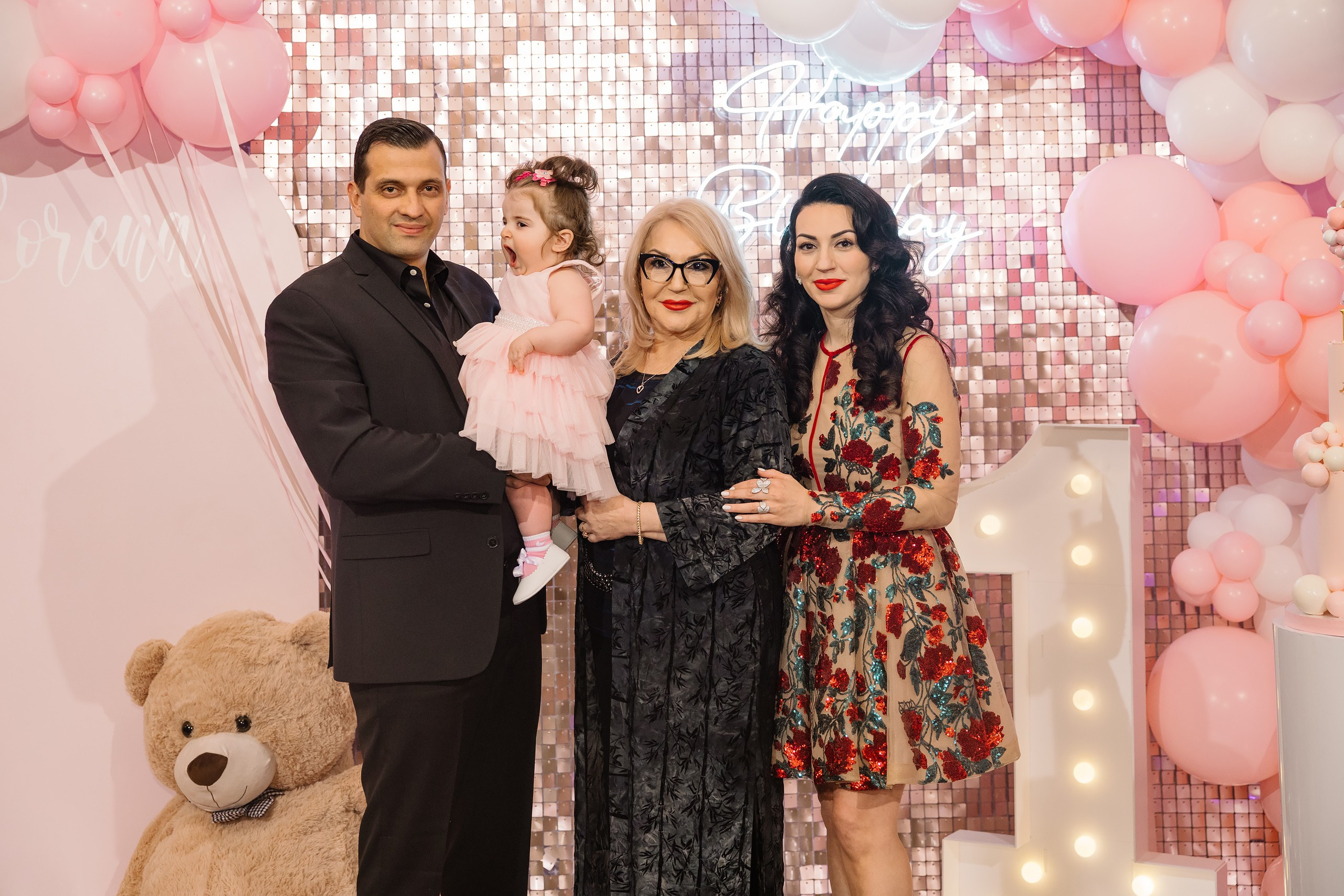 04.13.2025 First birthday. Wedding family event photographer in Chicago Nick Yushevich