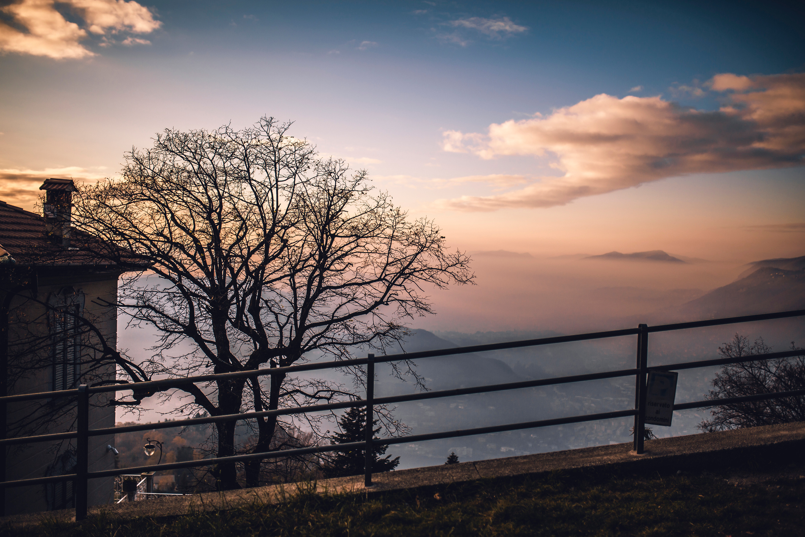 Travel2. Wedding & Comercial Photography