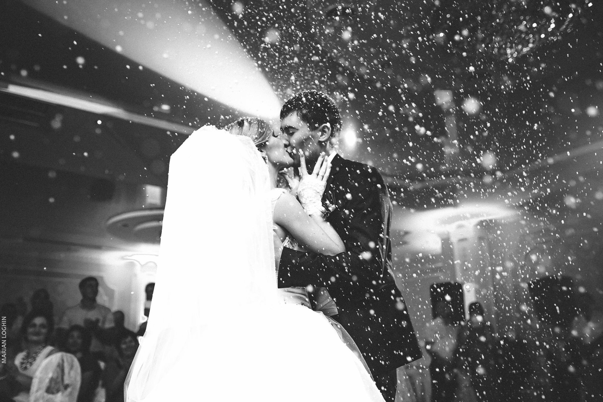 Contact. Wedding & Comercial Photography