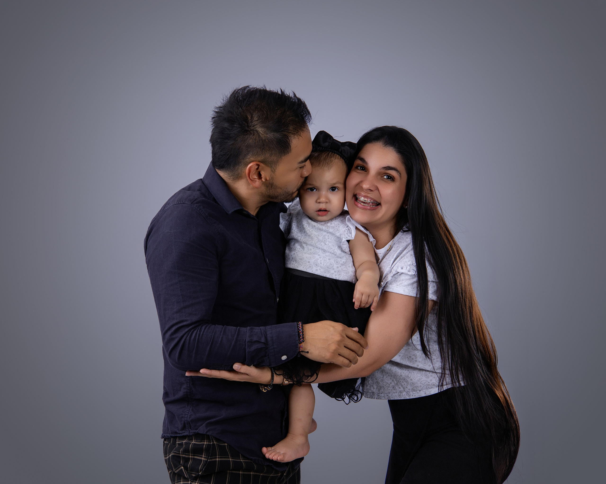 Sesión Familiar. Fotogenia | Estudio Fotográfico en curridabat, San José, Costa Rica