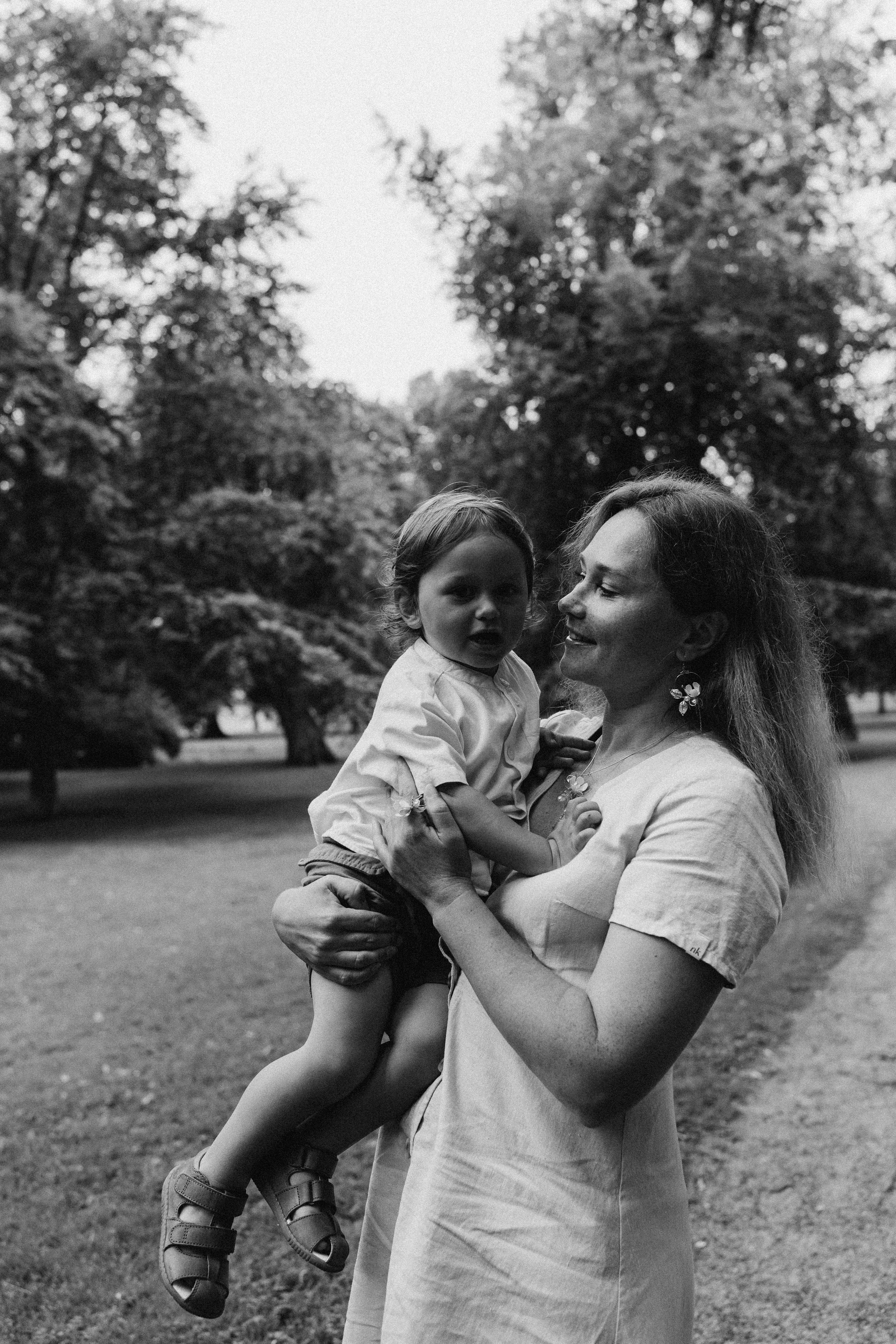 Kaivopuisto. Wedding and potrait photographer in Helsinki Vickan O