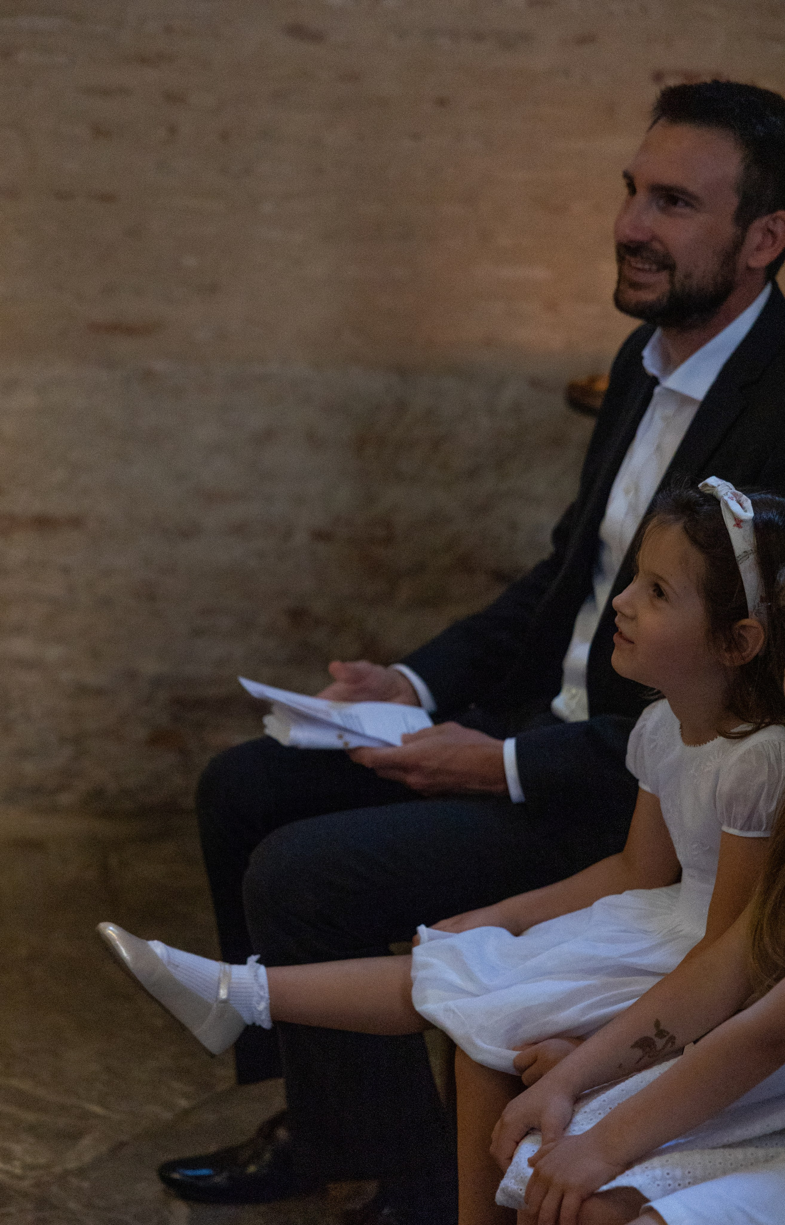 The Baptism of Diana in the Church of Saint-Sernin in Toulouse. Eugénie Smirnova — Photographe à Toulouse et dans le Sud-Ouest