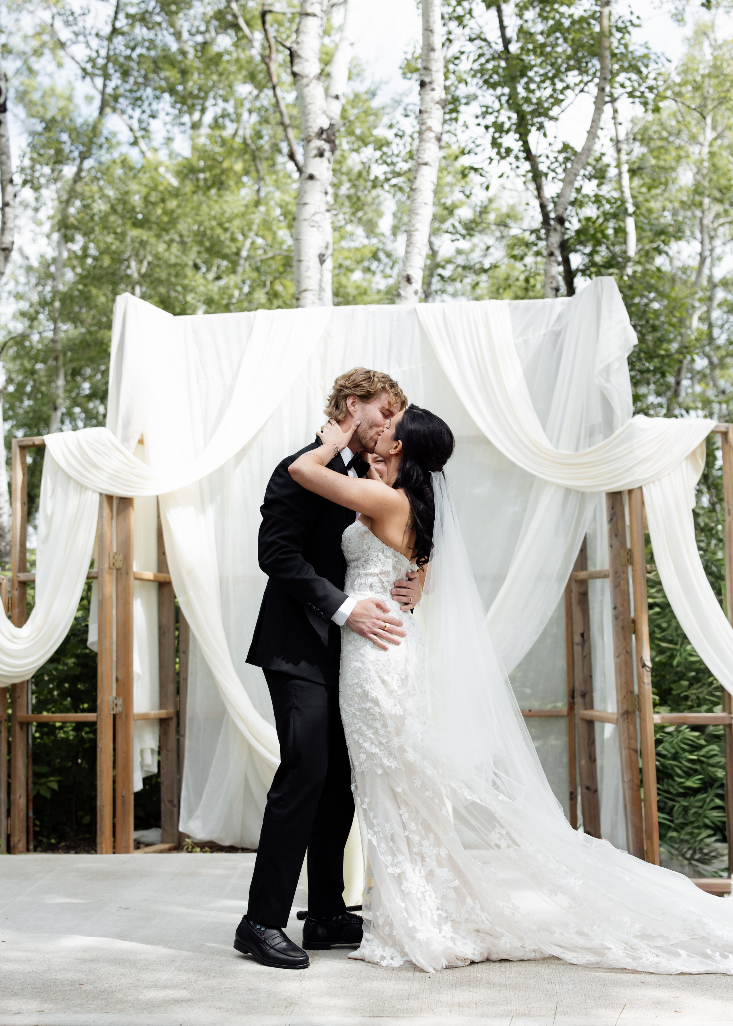 Erin & Caelan. Wedding Photographer in Winnipeg — Cinematic & Timeless by Vitiuk Photography
