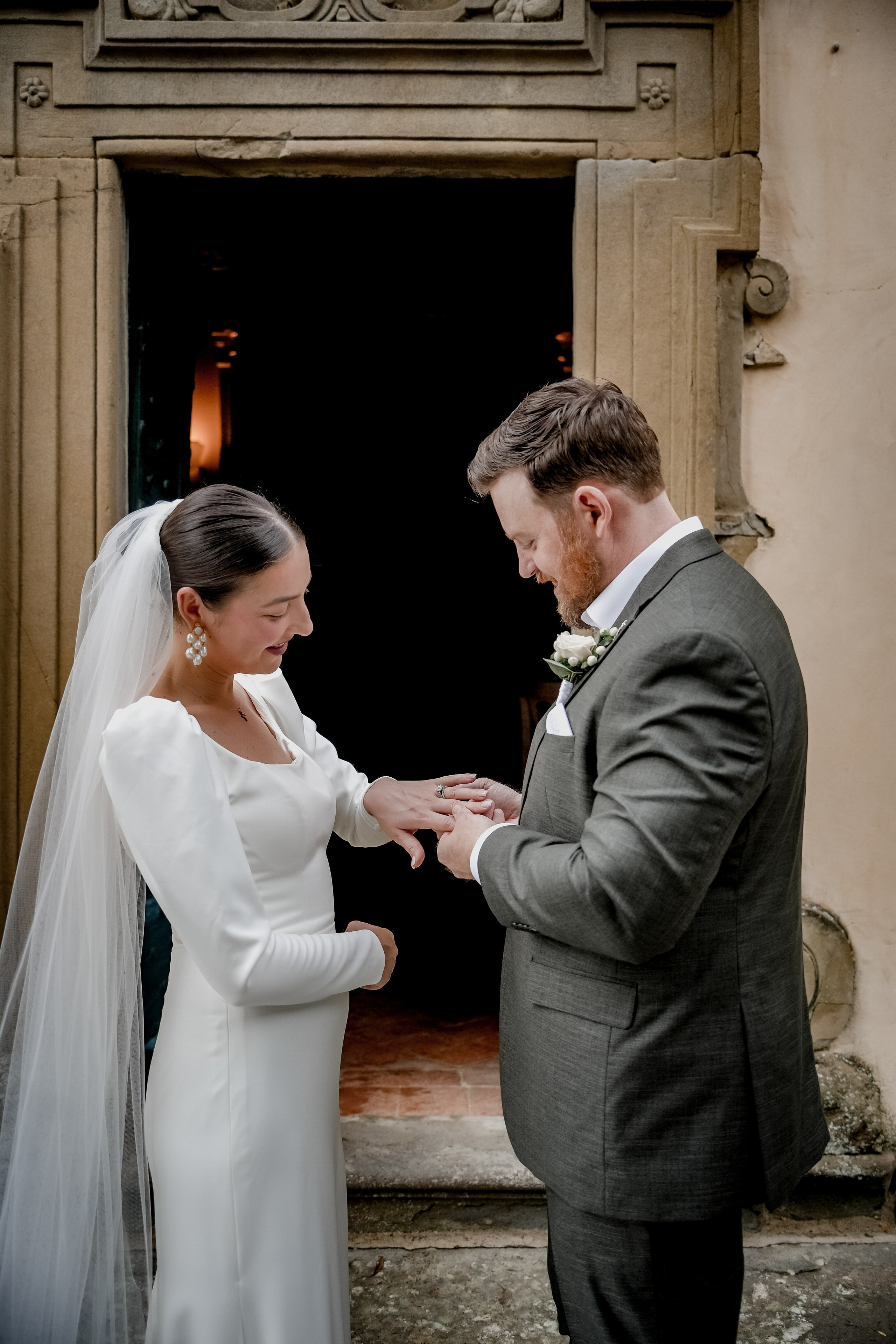 Elopment in Cortona. Villa Falconiere. Wedding Photographer in Italy