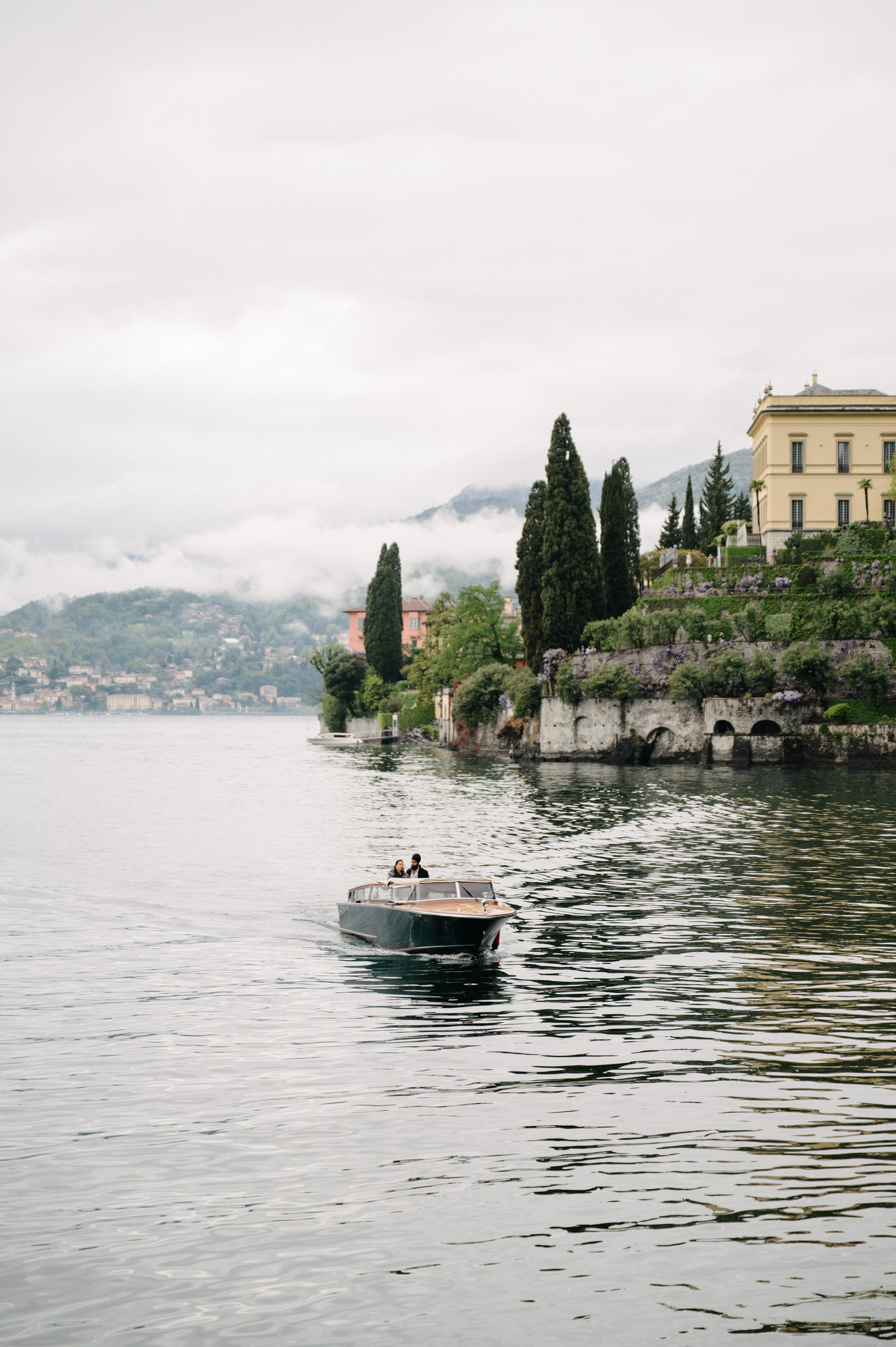 Lake Como. Lake Como Photographer — Proposal | Wedding | Elopement