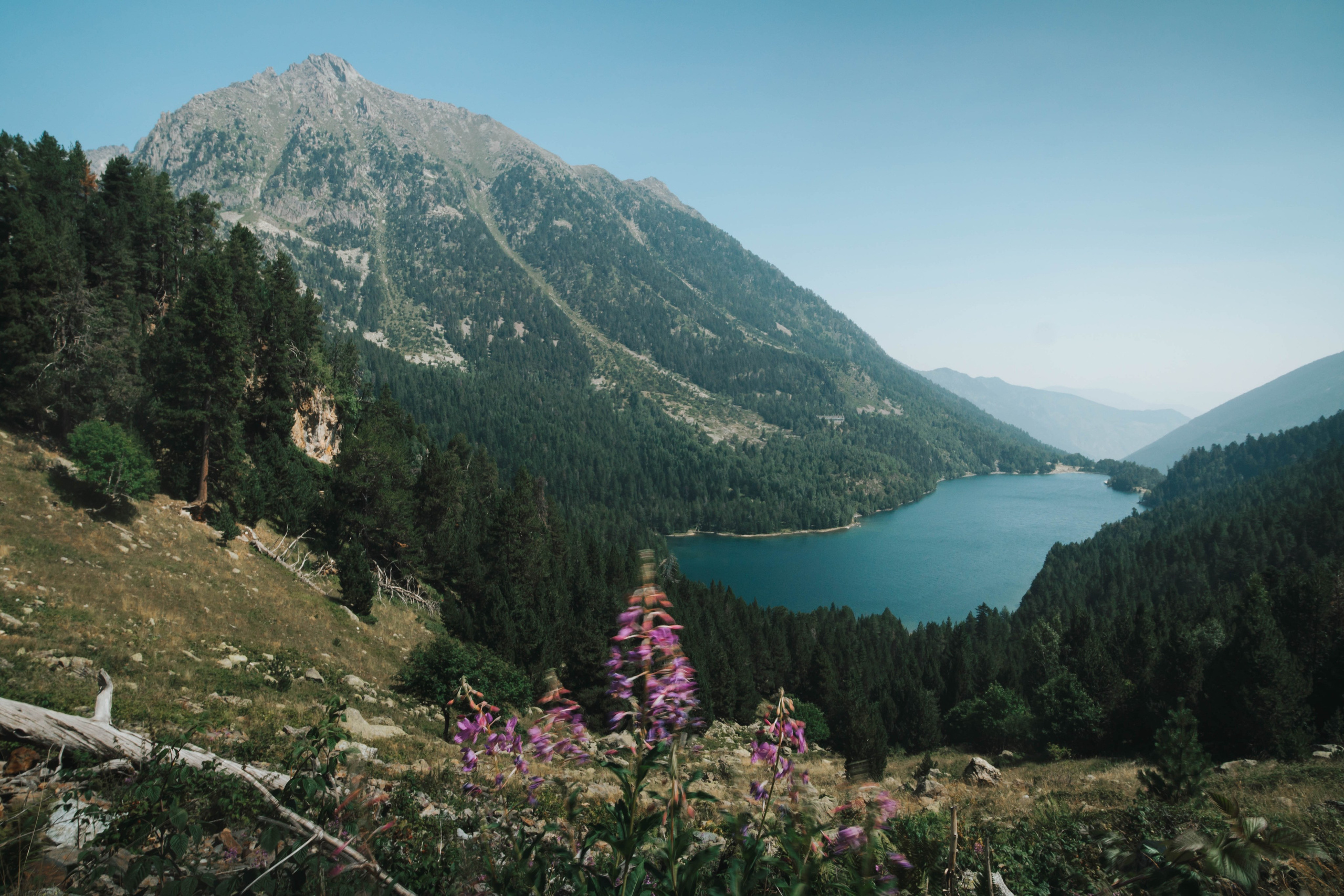 Parque Nacional de Aigüestortes y Estany de Sant Maurici. Alba del Norte Studio