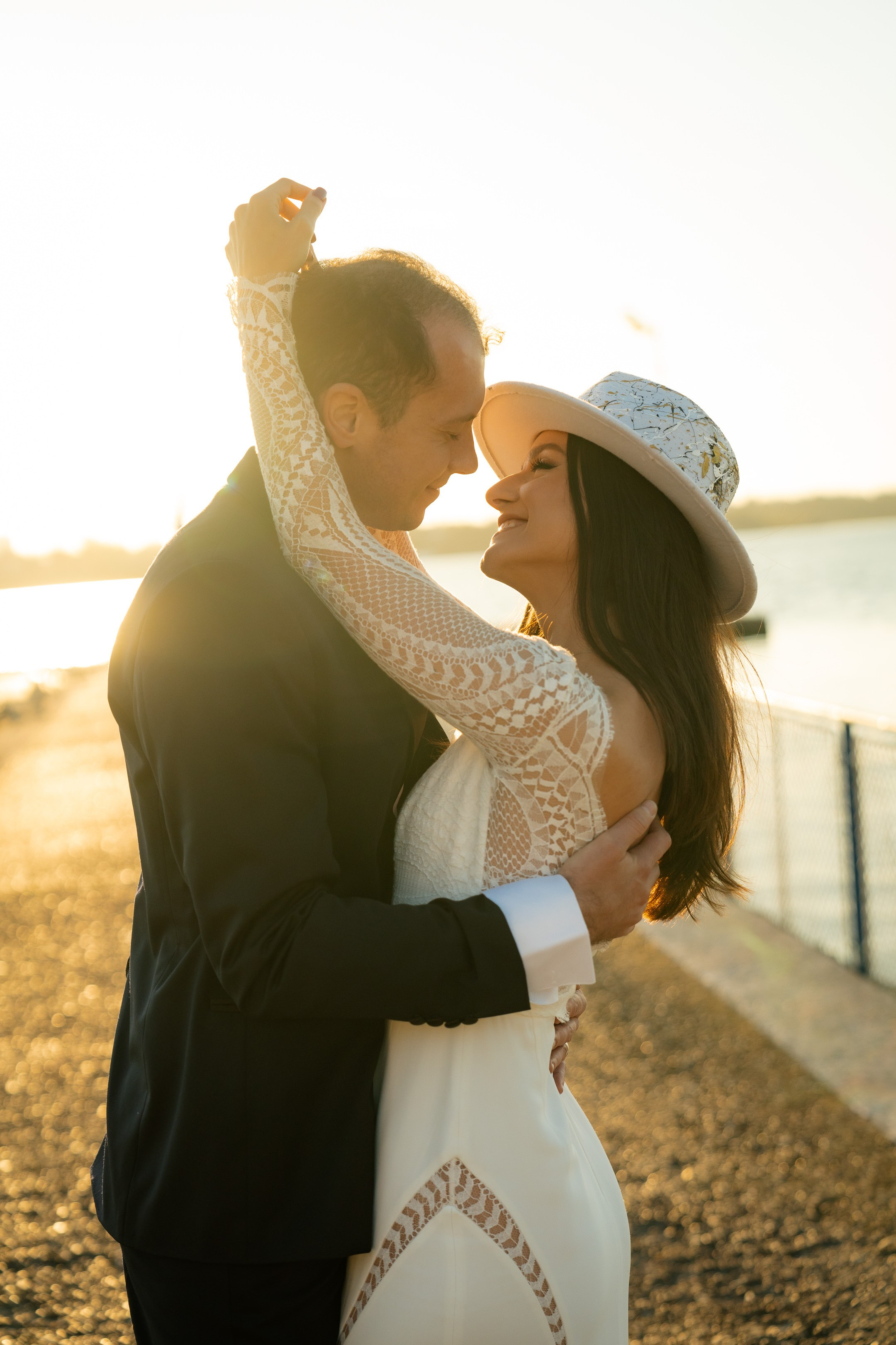 Elly & Andrew. Destination Wedding Photographer Alex Pasarelu