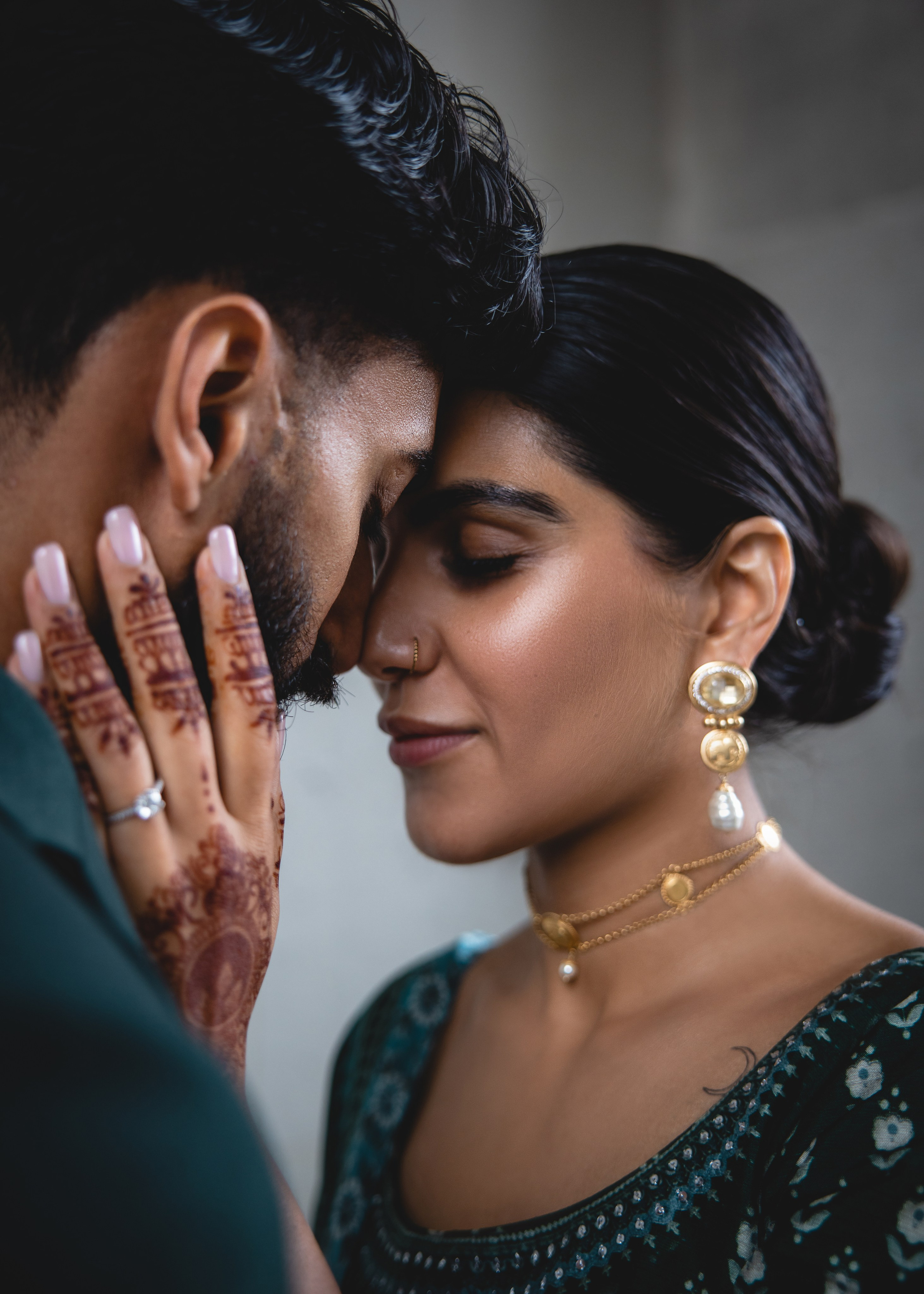 Indian style. Professional wedding photographer in Copenhagen, Denmark — Julia Byron