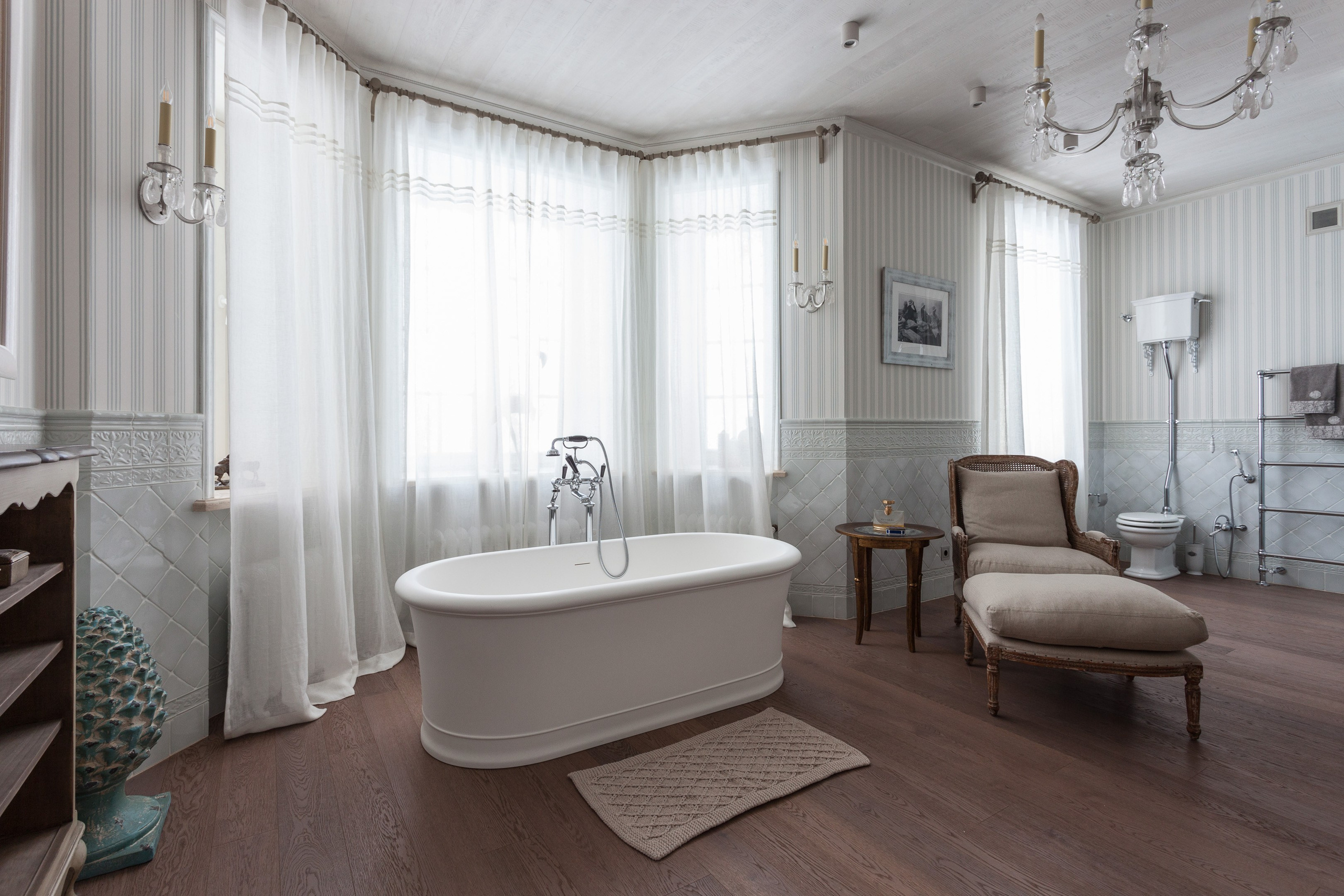 Provence style bathroom interior - photographer Andrey Dunin