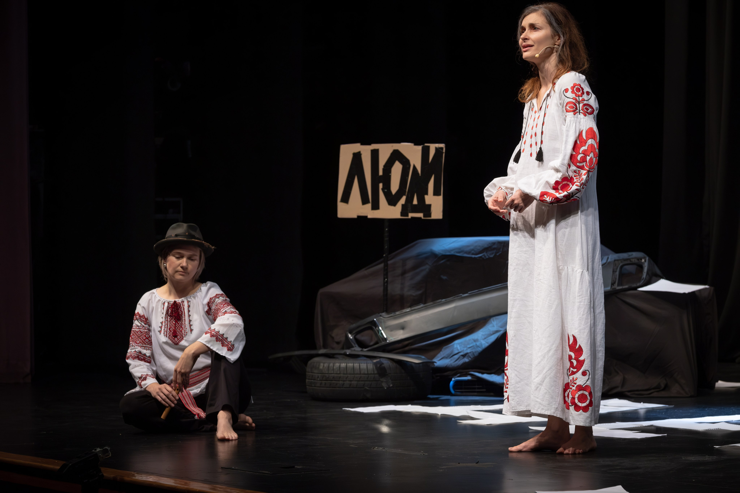 FISH DON'T CRY. Reportage concert portrait photography in the San Francisco Bay Area