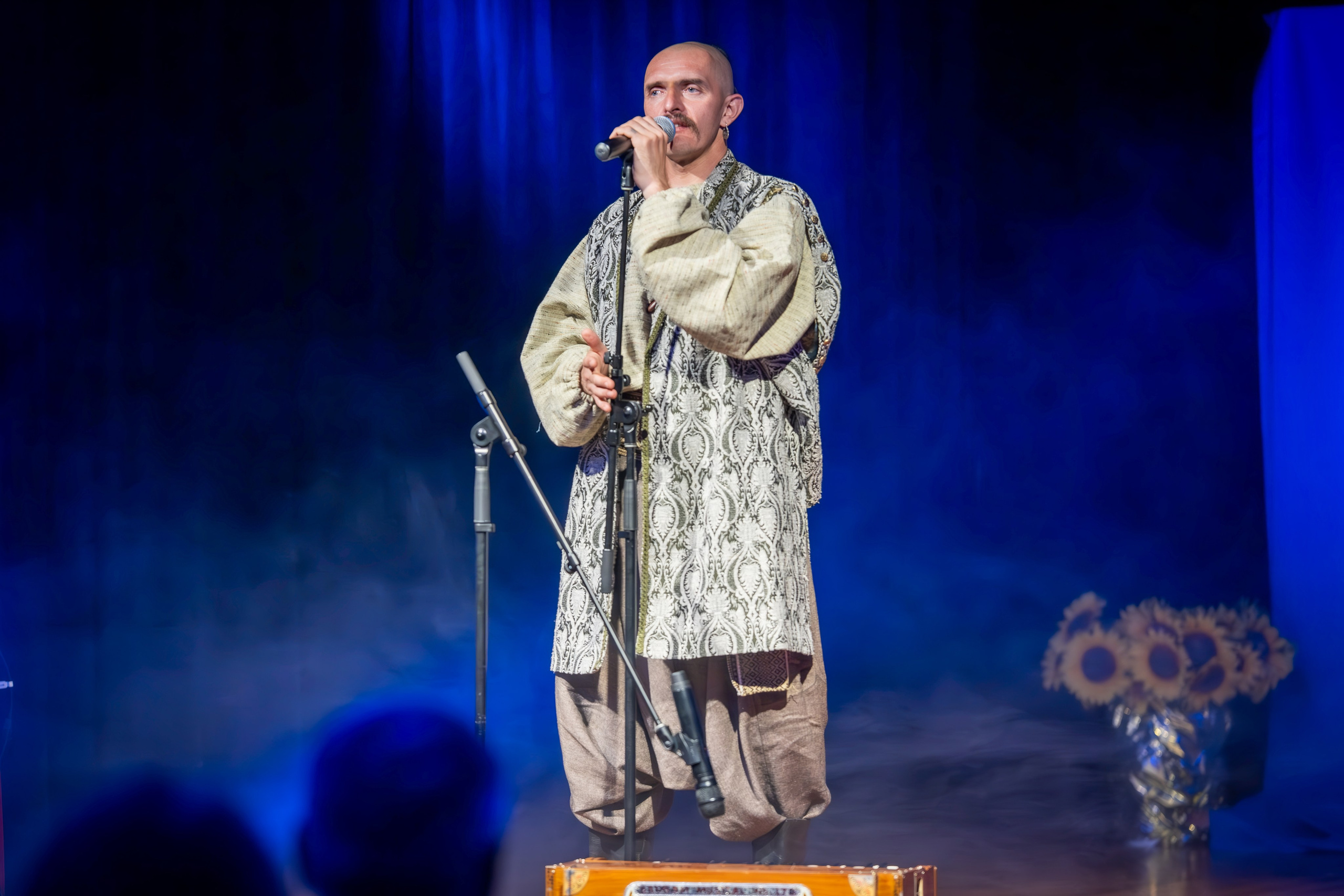 KOZAK SIROMAHA. Reportage concert portrait photography in the San Francisco Bay Area