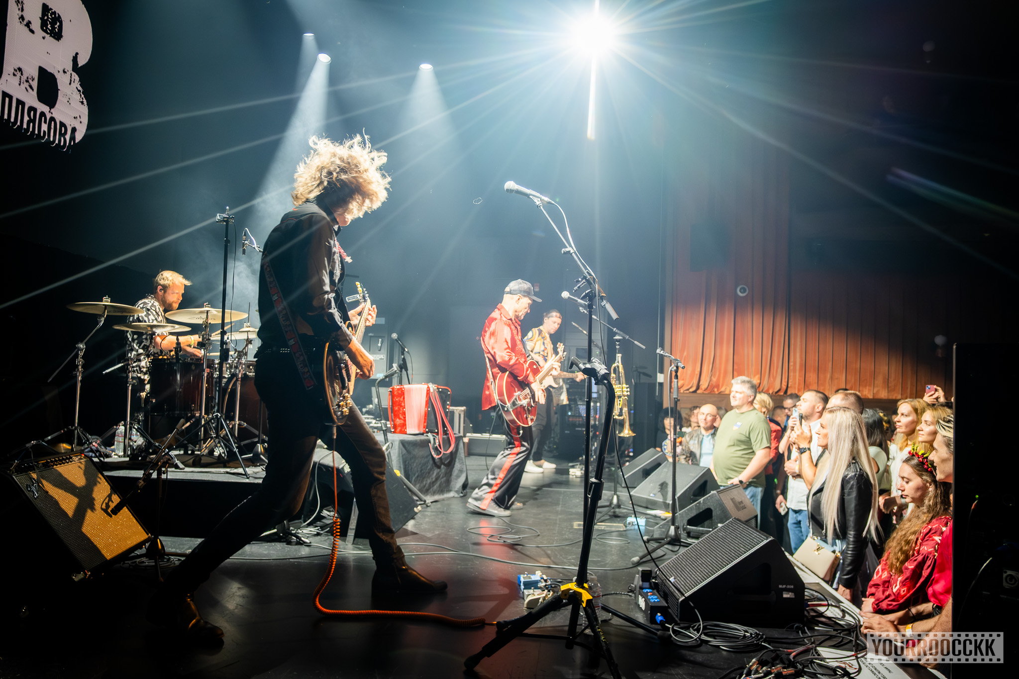 BB / VOPLI VIDOPLIASSOVA. Reportage concert portrait photography in the San Francisco Bay Area