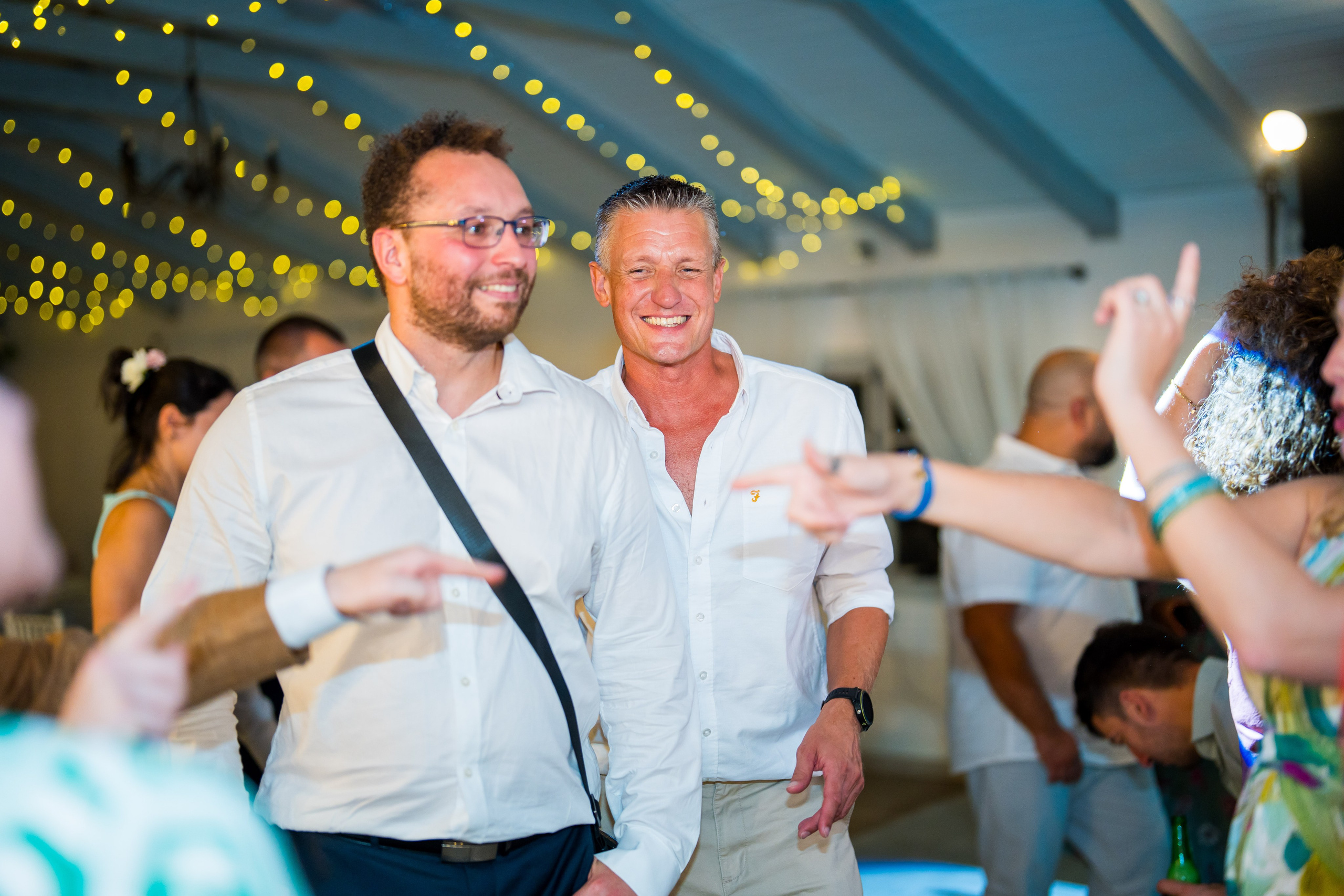 PARTY. Gabriel Florea — Fotograf nuntă București