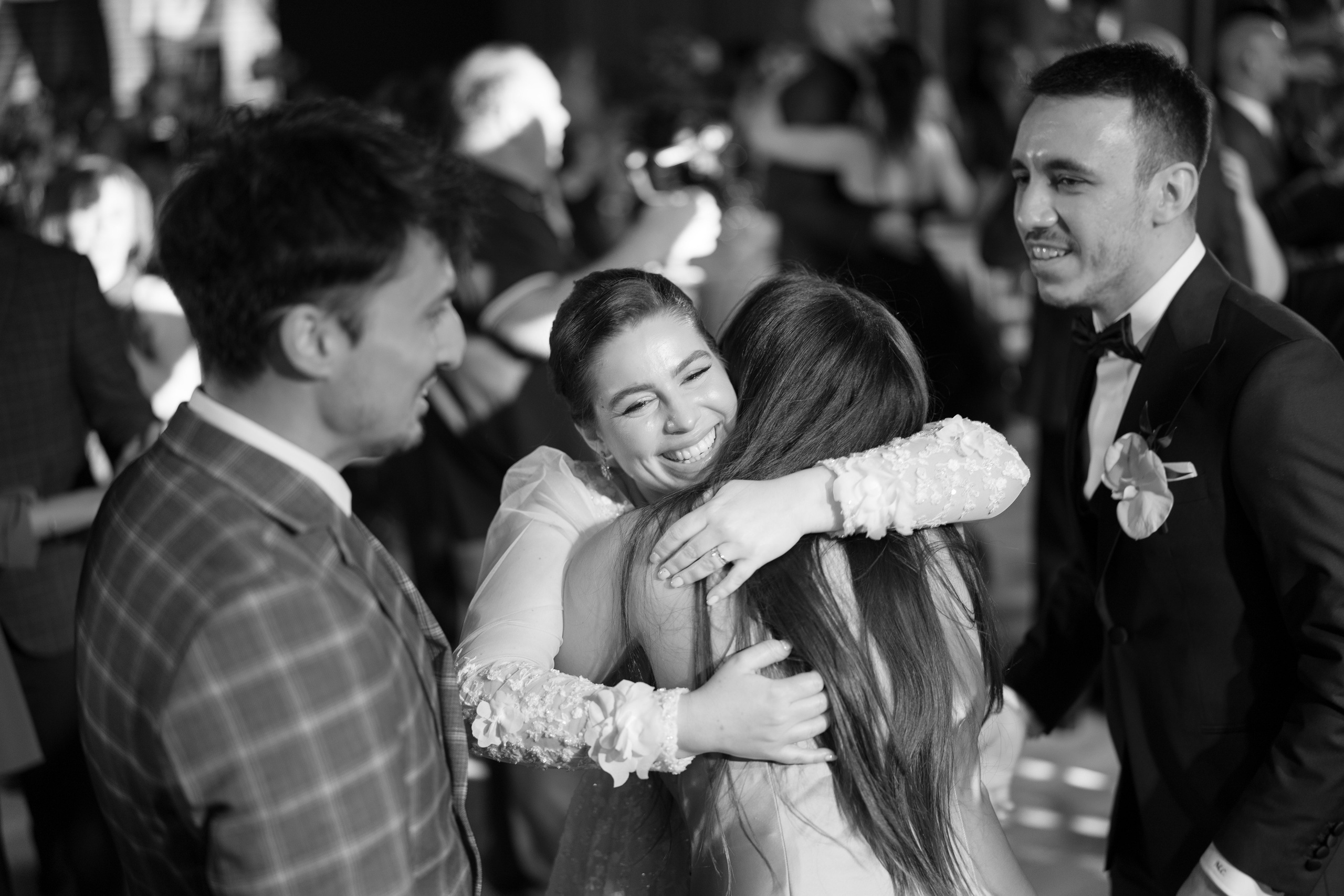 PARTY. Gabriel Florea — Fotograf nuntă București