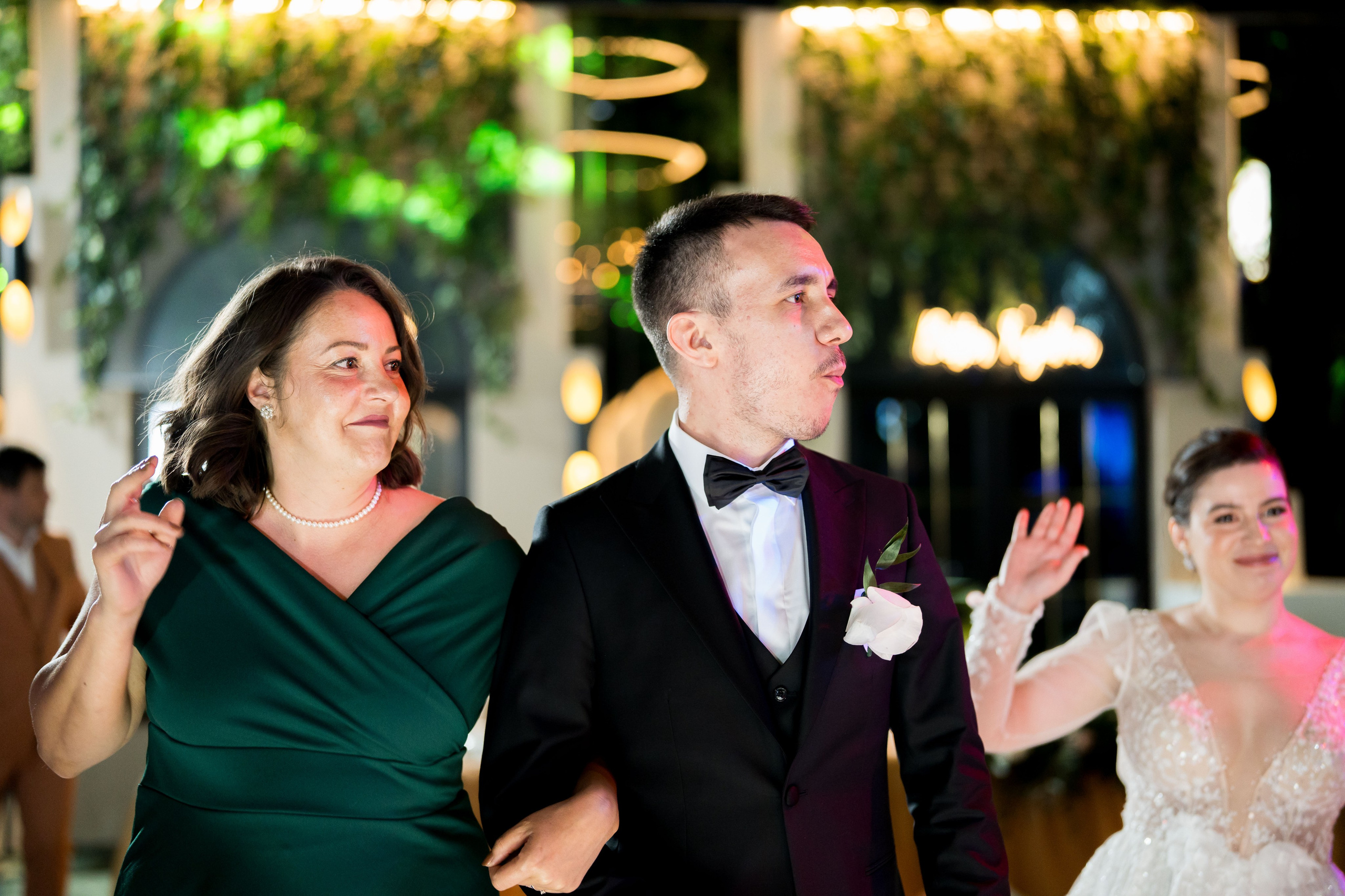 PARTY. Gabriel Florea — Fotograf nuntă București