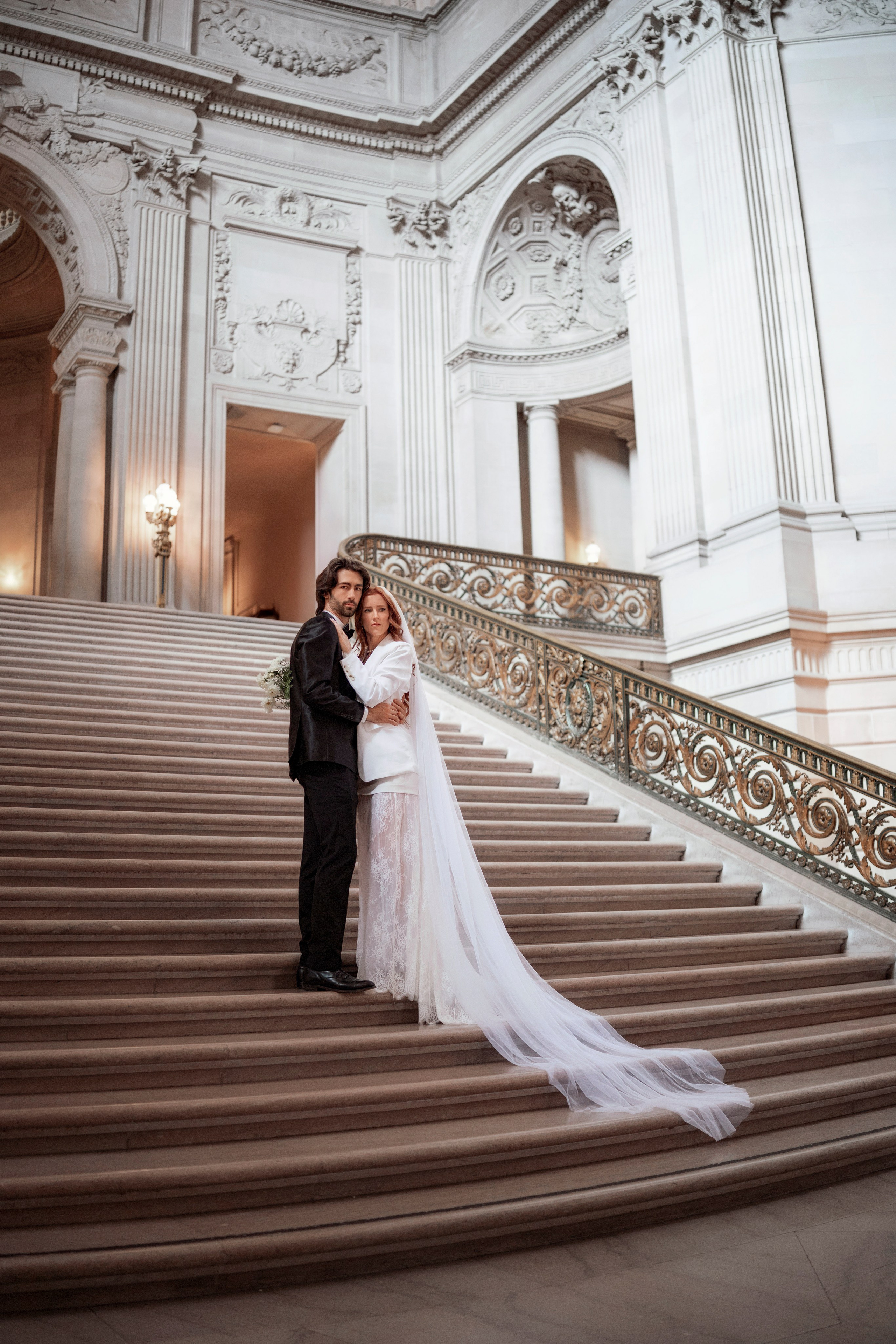 San Francisco City hall. Bay Area Photographer: family, maternity, love story, wedding