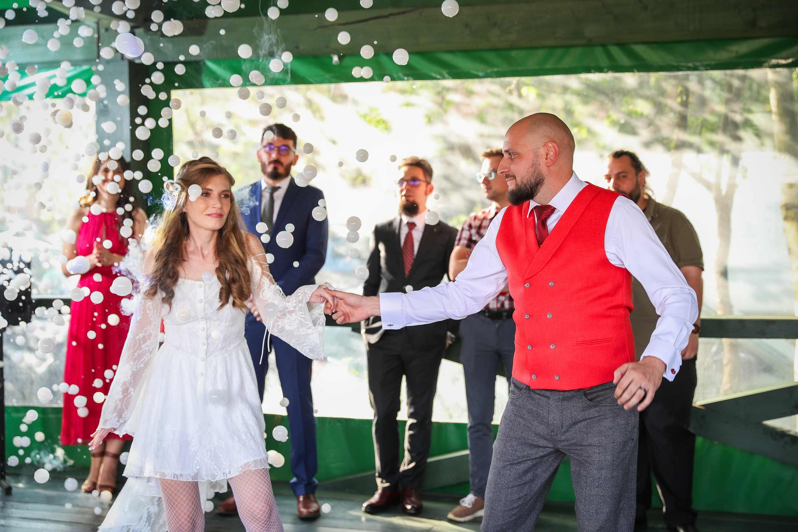 Orsi & Remus, eleganță în inima Transilvaniei. Rares Bucur is a professional wedding photographer based in Cluj-Napoca, Romania, specializing in wedding photography