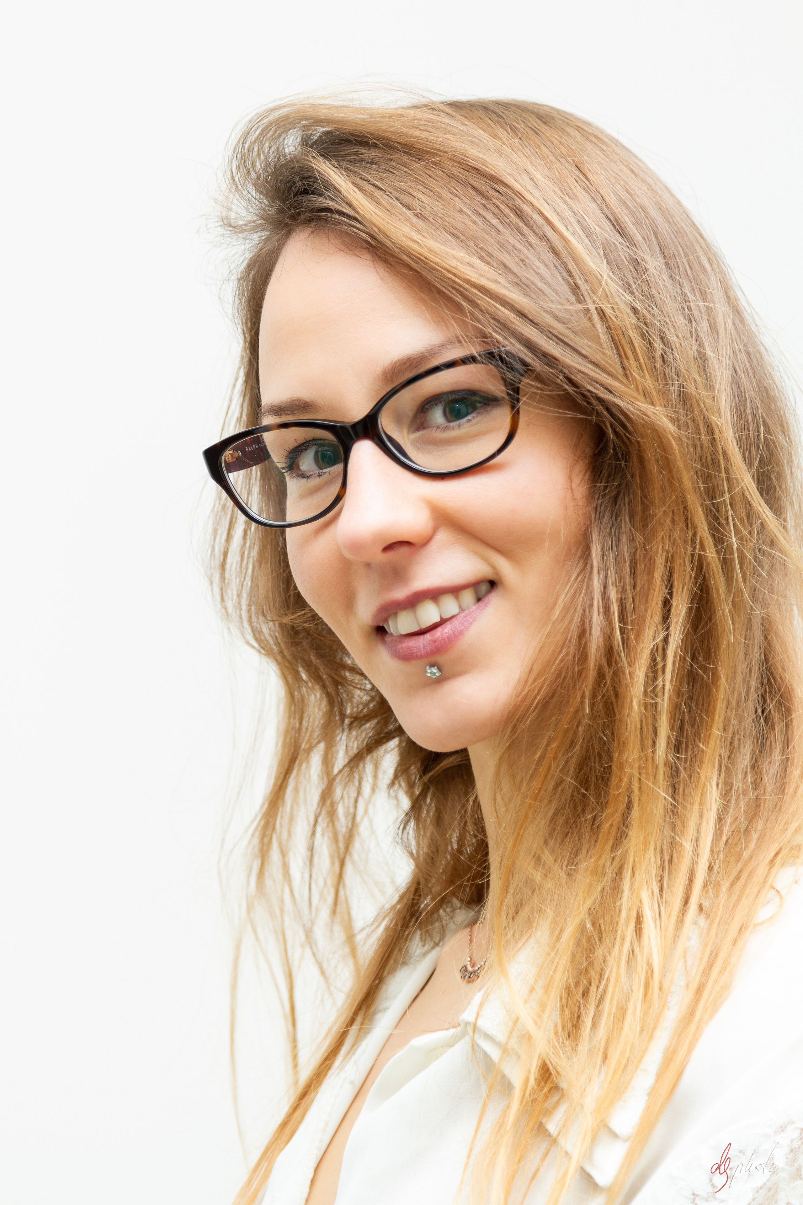 Фотограф в Афинах Дмитрий Шевелёв - портрет. Фотограф в Афинах Дмитрий Шевелёв