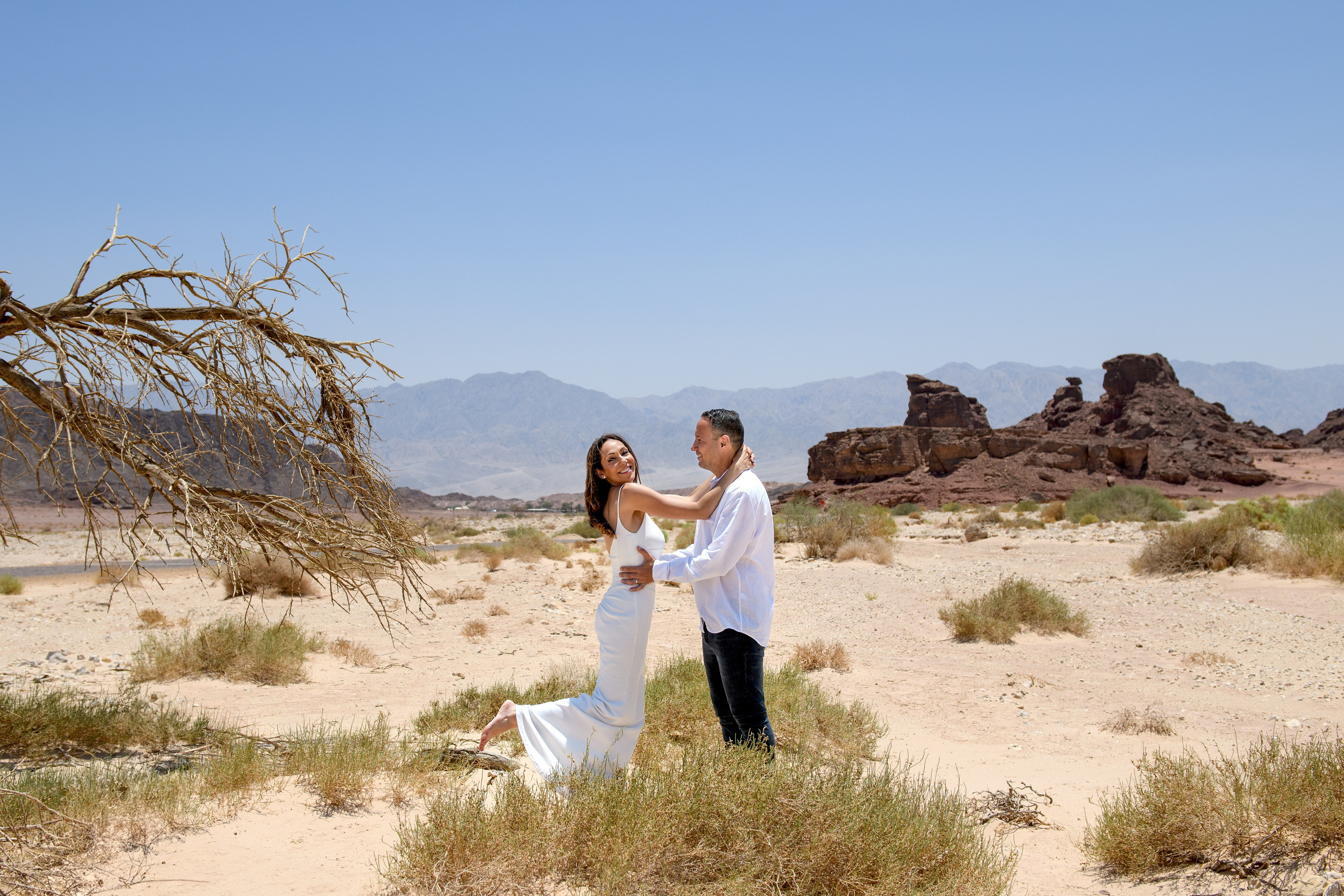 Wedding in the Timna park for Guy & Jodie. Family children pregnancy love stories photographer in Eilat Israel Olga Amchislavsky