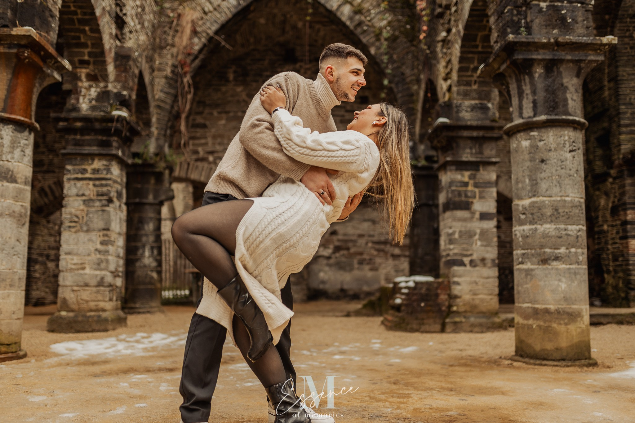 Save the Date Loredana & Daniel — Foto Castel Brabant Valon | Essence of Memories. Essence of Memories — Wedding & Event Photographer in Brussels, Belgium