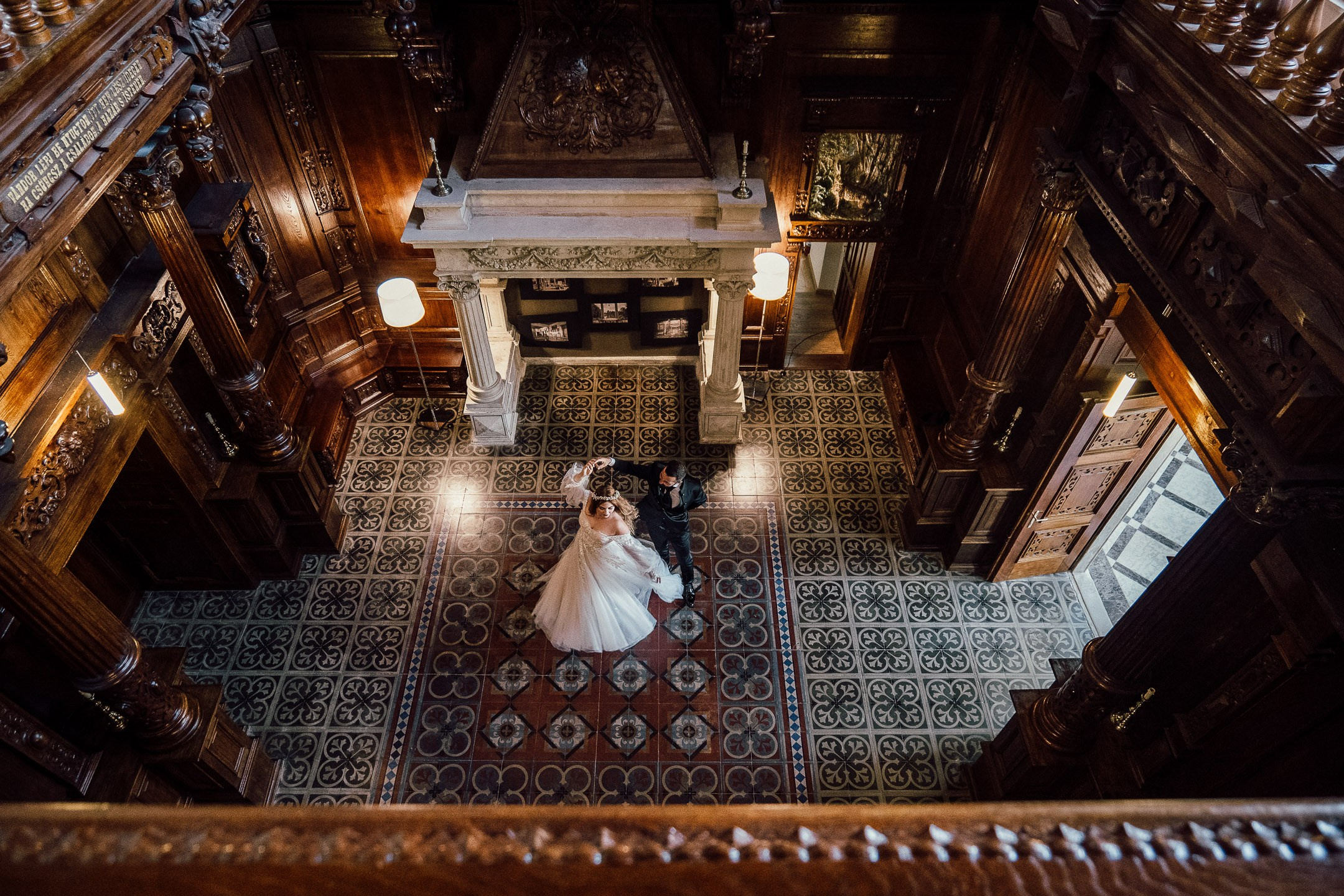 Sedinta Foto Trash The Dress Castelul Bánffy din Răscruci, Bonțida Cluj. Horatiu Fat: Fotograf si Videograf Profesionist Nunta Cluj-Napoca