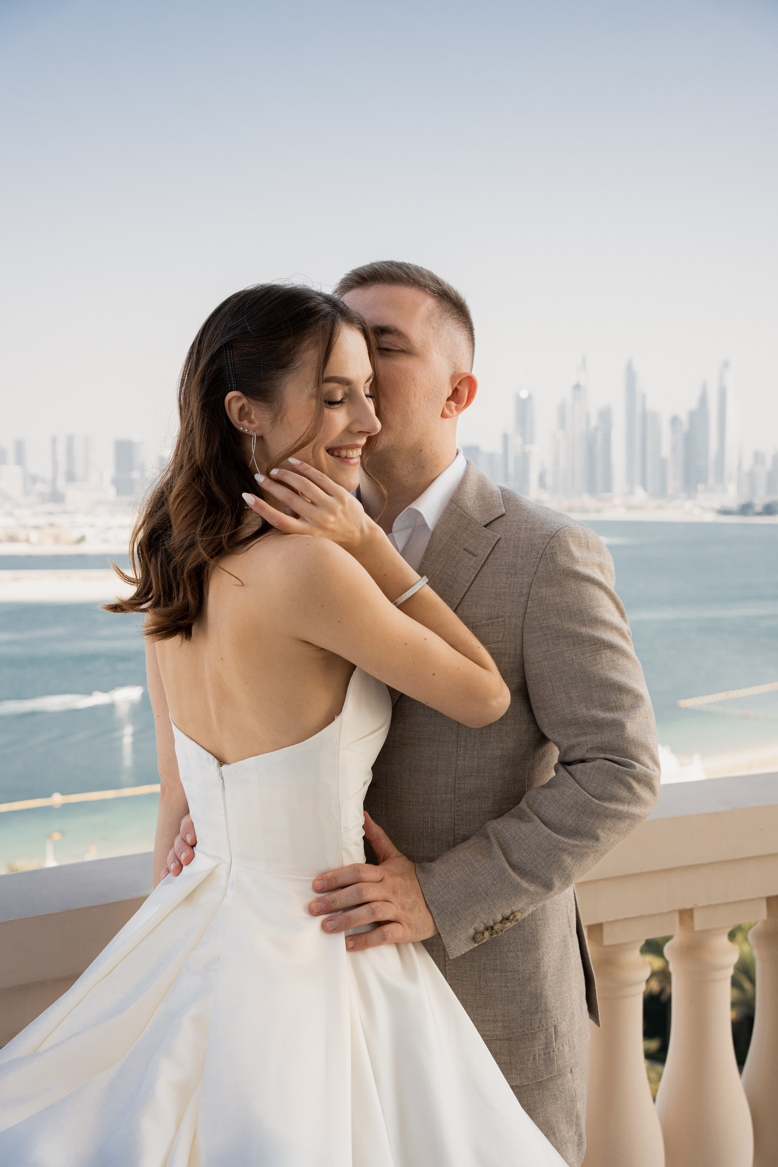 WEDDING. Photo and video production. Editing & retouching services. Training