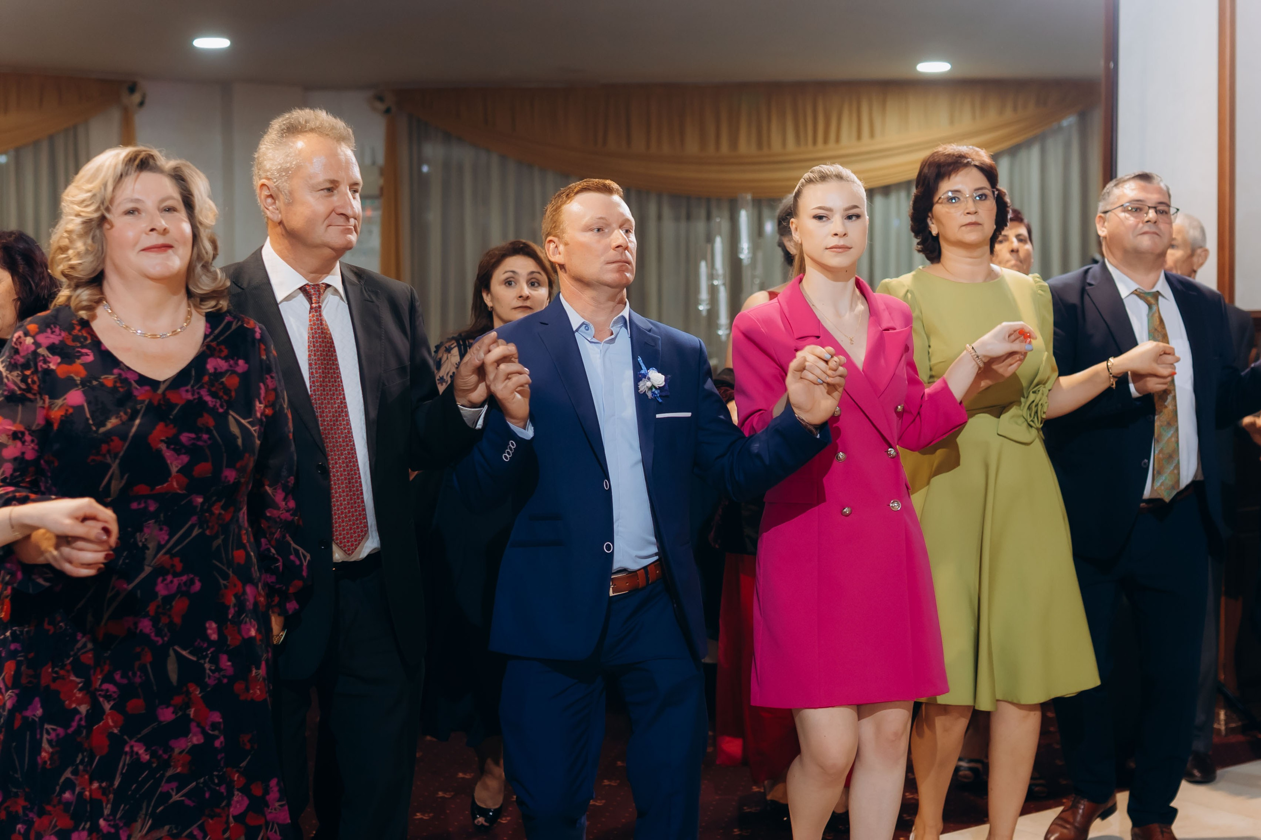 Loredana & Emilian – Ziua Nunții | Videografie - fotografie Botez Suceava, Iași, Botoșani. Servicii foto-video profesionale, pentru momente de neuitat