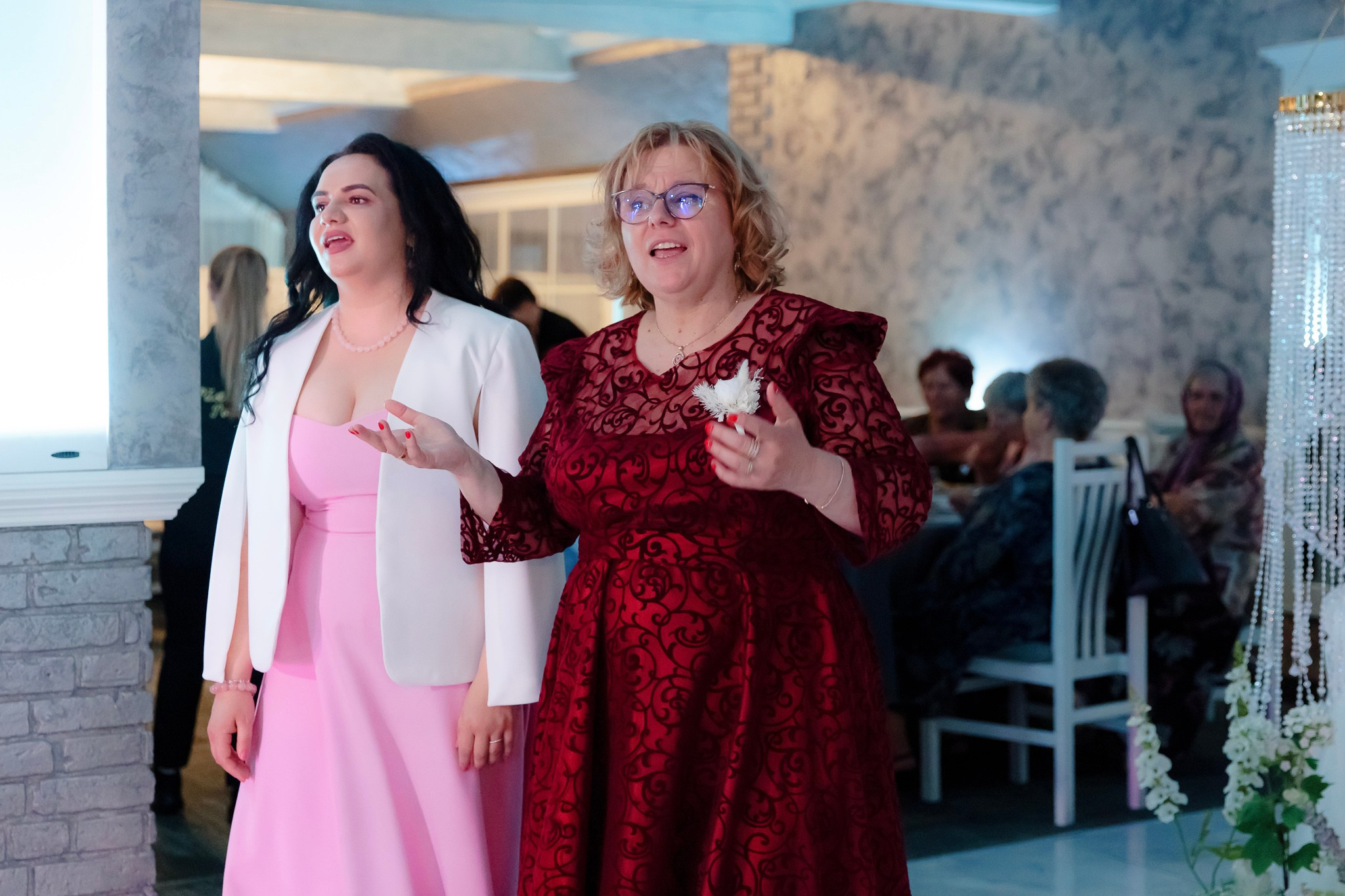 Ioana & Ionuț | Nuntă de poveste la Păstrăvăria Poiana din Mălini județul Suceava. Servicii foto-video profesionale, pentru momente de neuitat