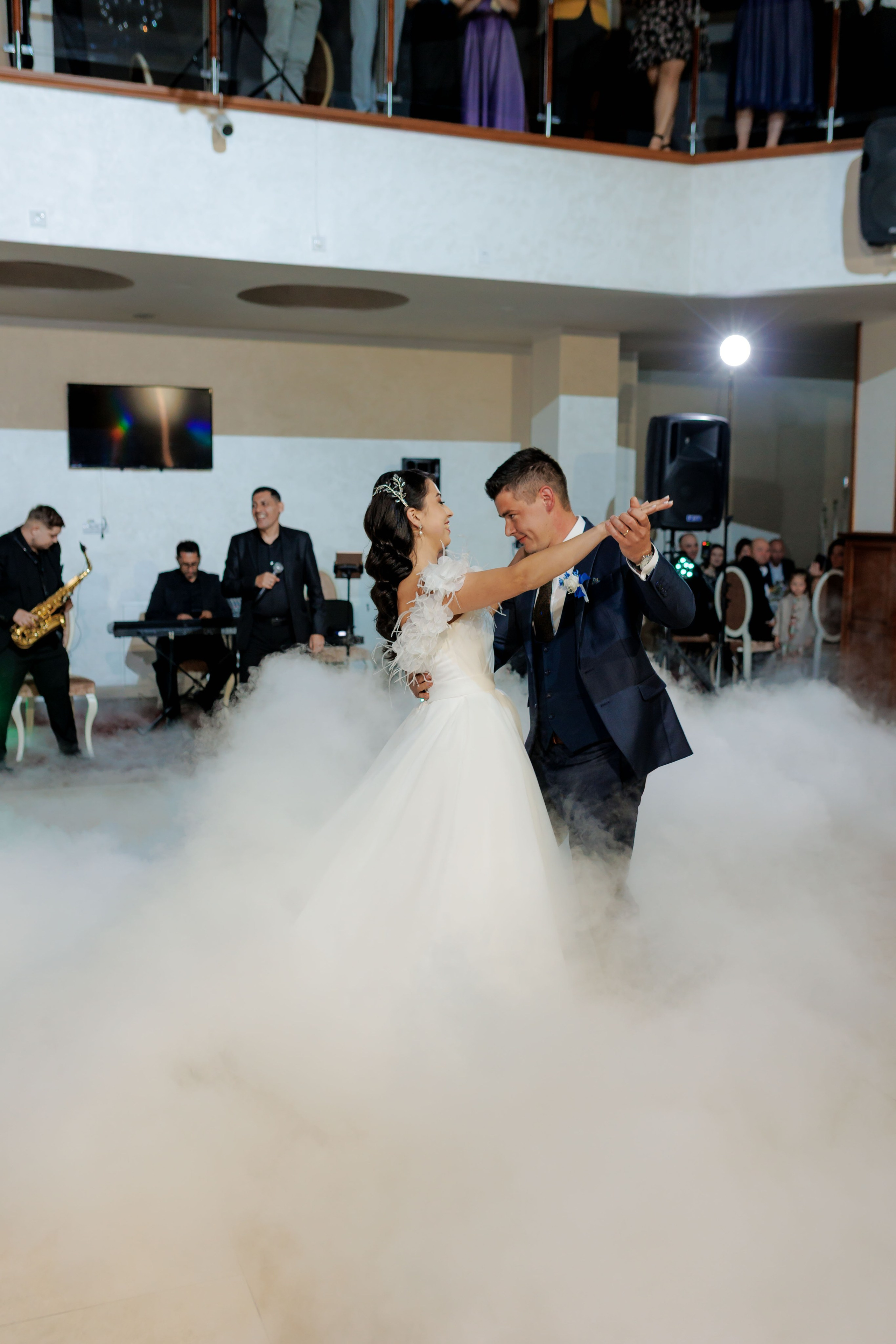 Loredana & Emilian – Ziua Nunții | Videografie - fotografie Botez Suceava, Iași, Botoșani. Servicii foto-video profesionale, pentru momente de neuitat