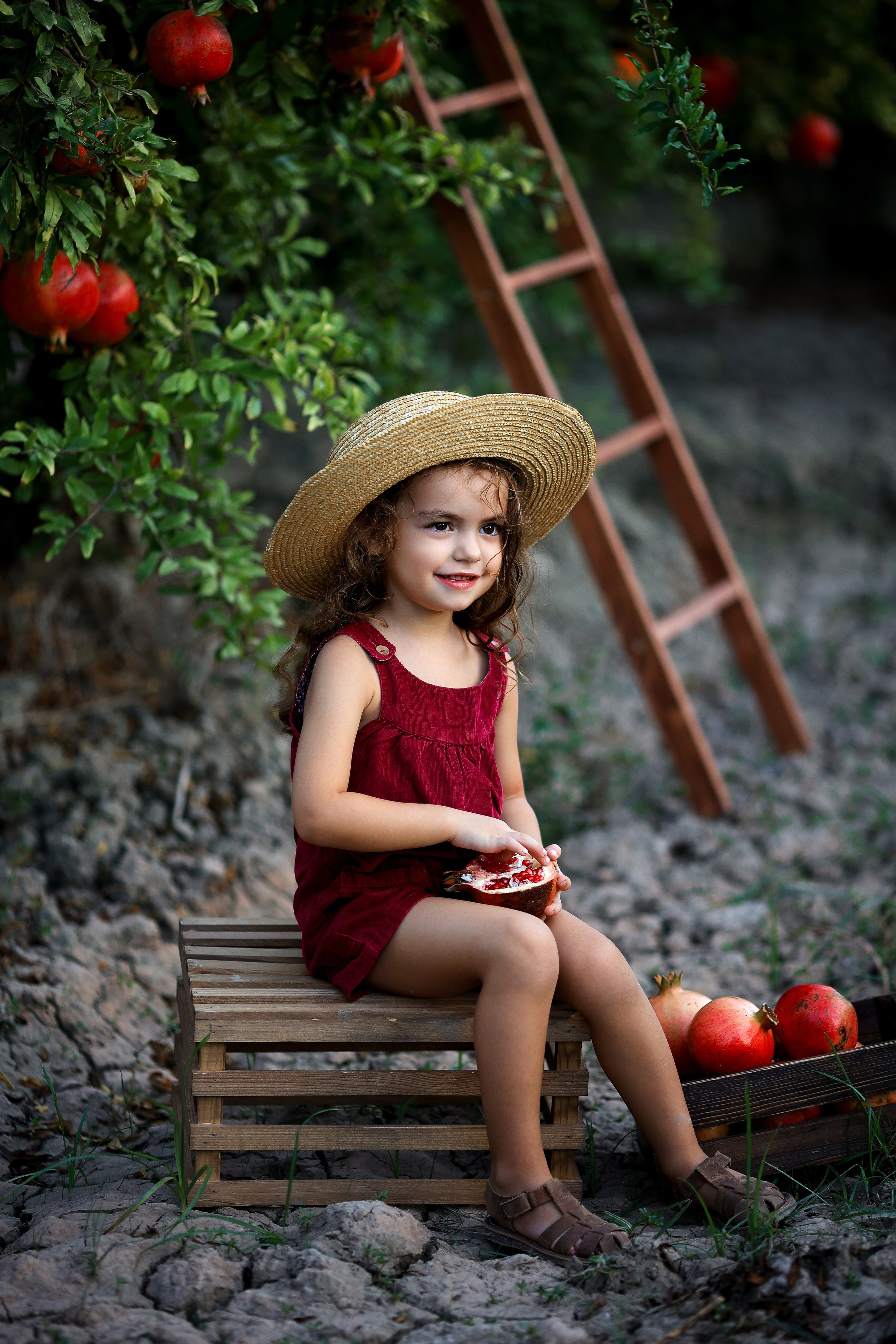 Photoshooting in pomegranate garden. Photographer in Turkey, Antalya, Kemer, Belek, Side, Kas, Fethiye