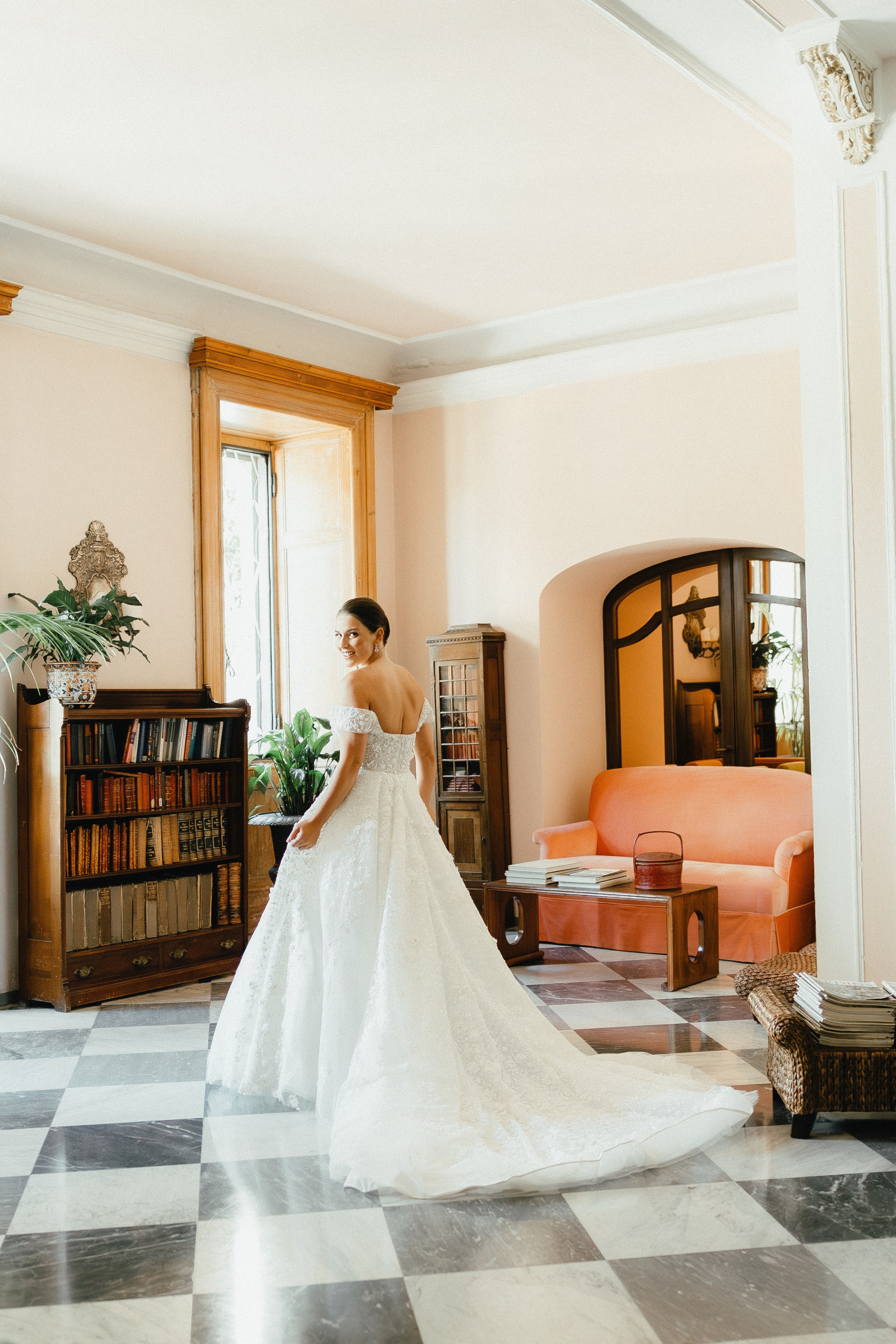 Katie & Remy, Villa del Balbianello, Como. Photographer in Italy Anna Linnik