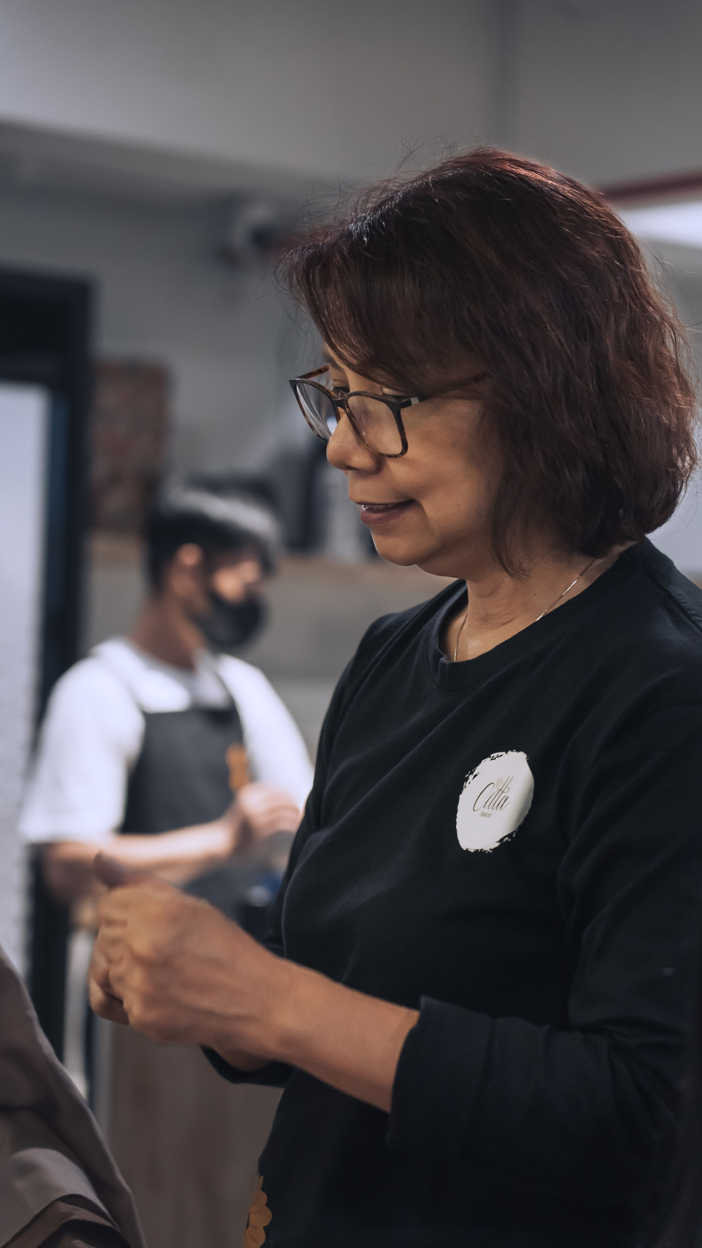 Pipe Cleaner Flower Workshop. Aro Salaka Event Photography