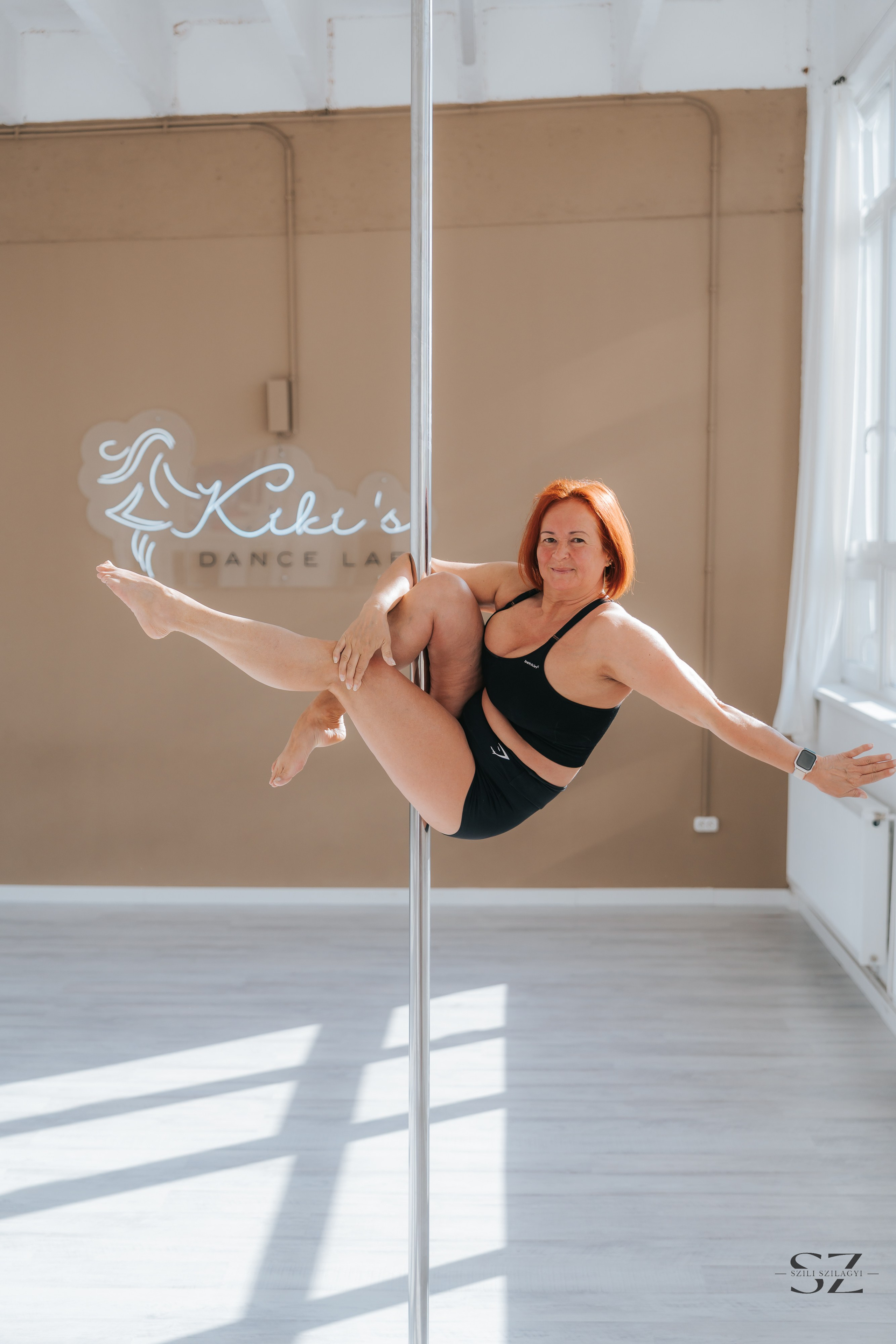 Kiki’s Dancelab Pole Session. Szili Szilagyi | Visual Storyteller